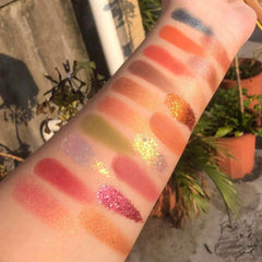 Glitter Eyeshadow Palette with Brush - Creamy Metallic and Matte Shades