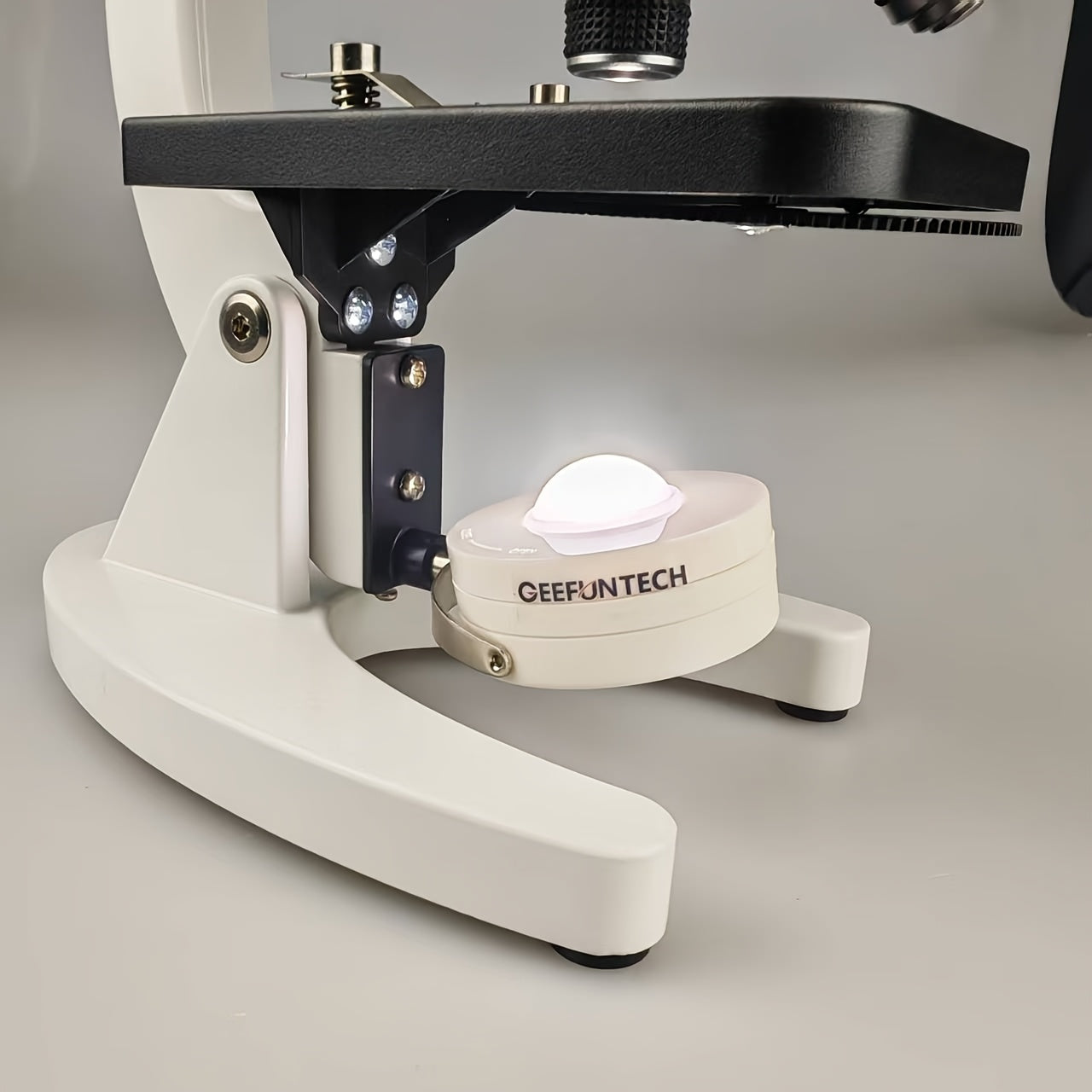 GEEFUNTECH LED Microscope Fill Light Source Wireless 3 AAA Batteries