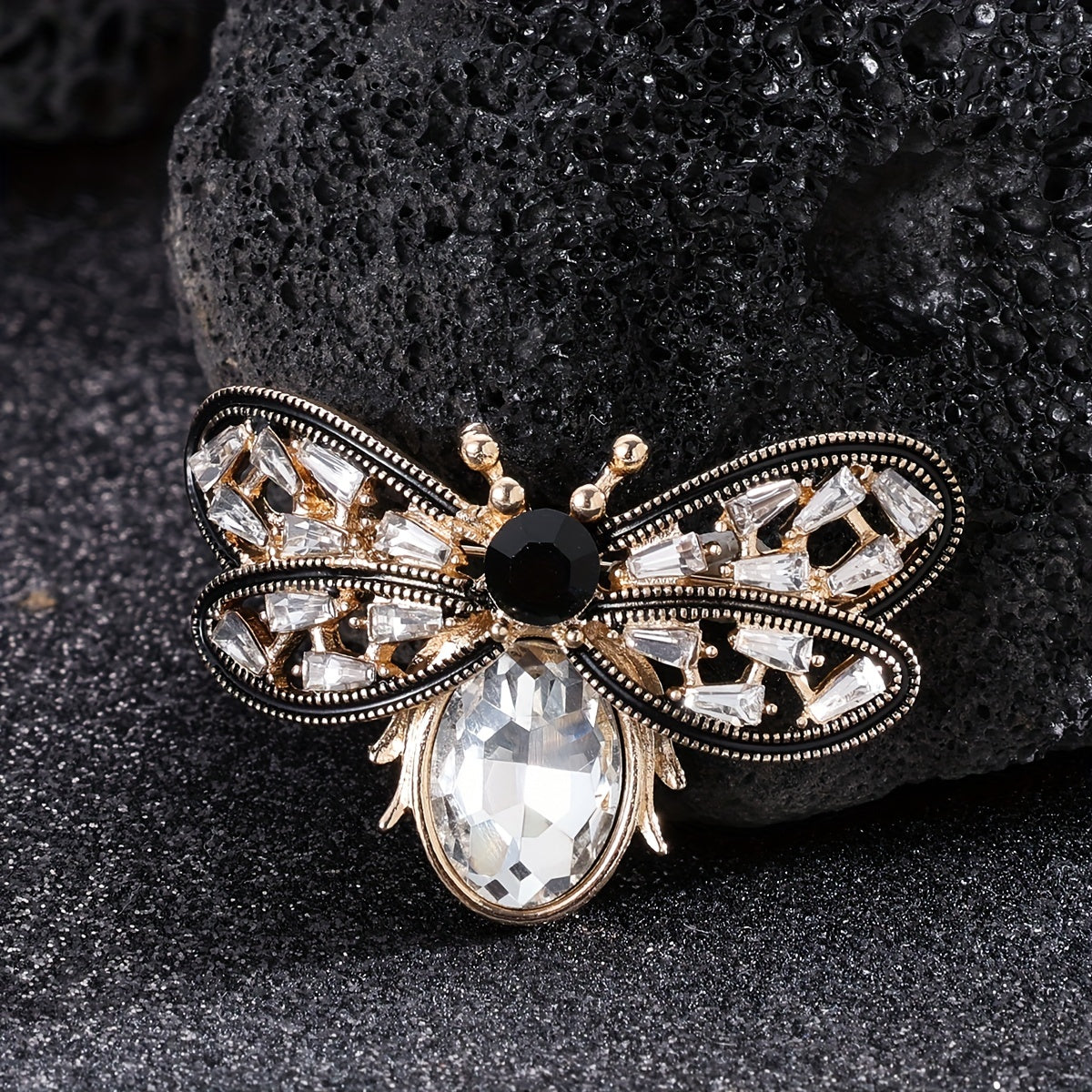 Emerald Rhinestone Bee Brooch Halloween Gift For Men