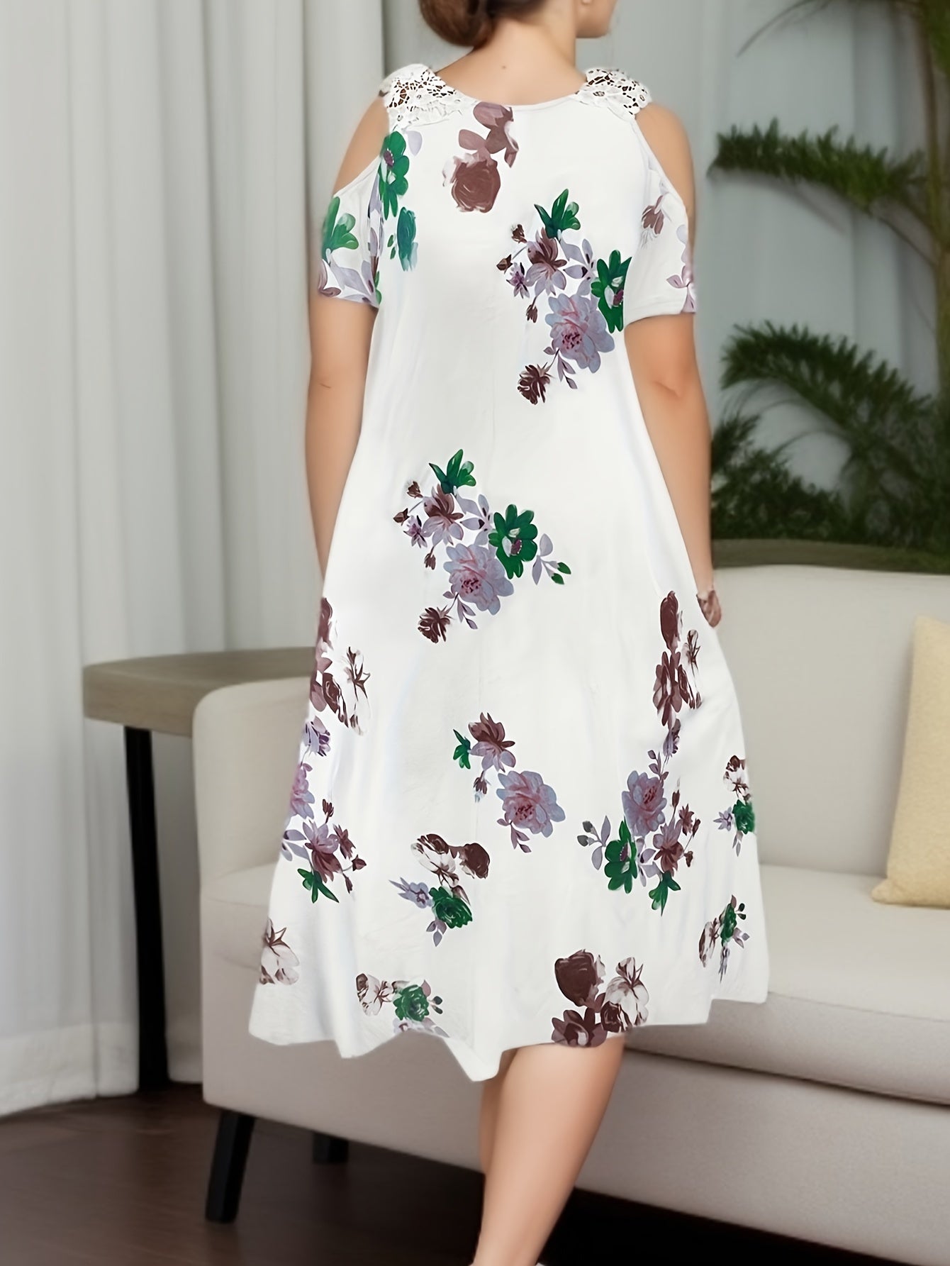  Floral Print Lace Cold Shoulder Maxi Dress