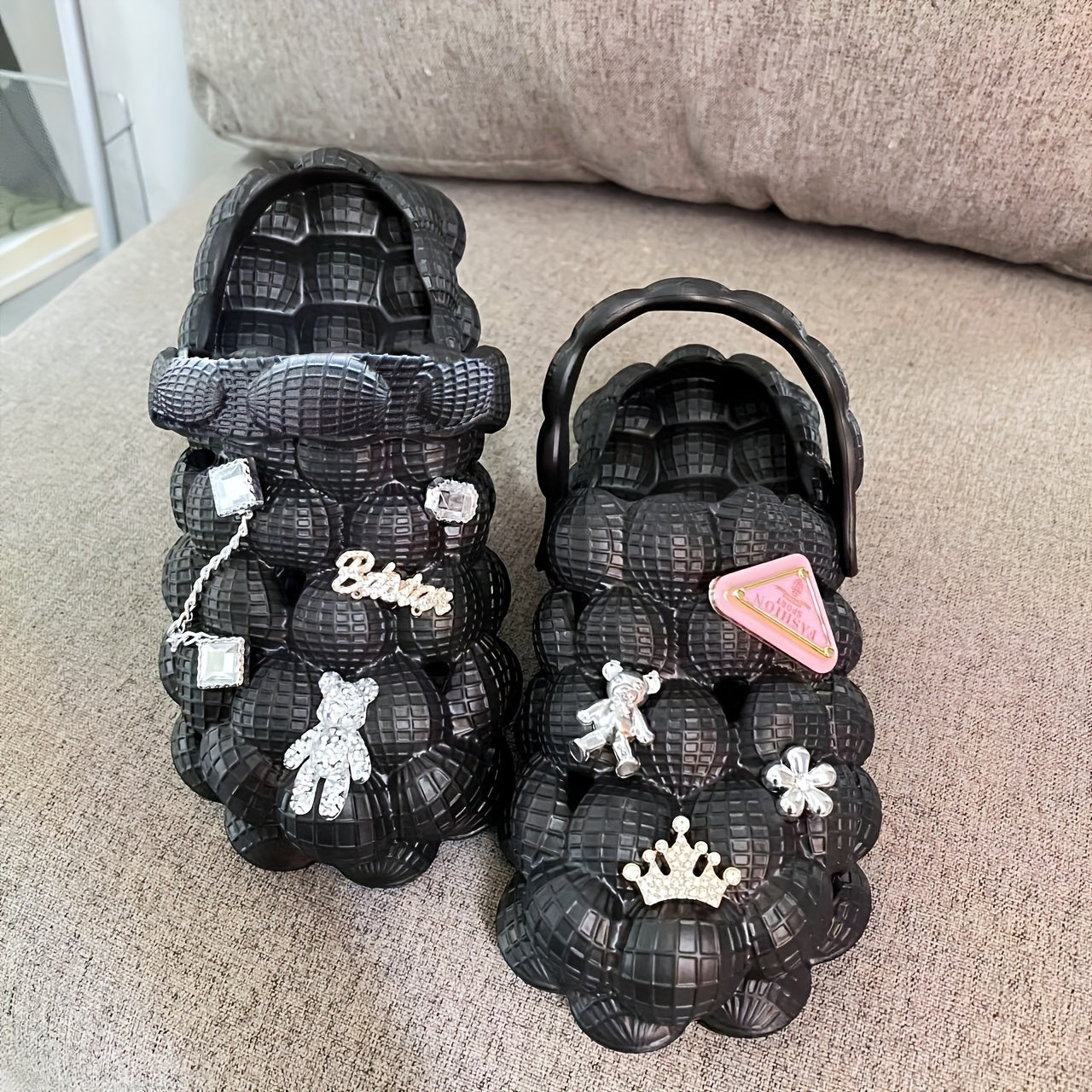 Women's Bubble Slippers With Charm Closed Round Toe Slippers