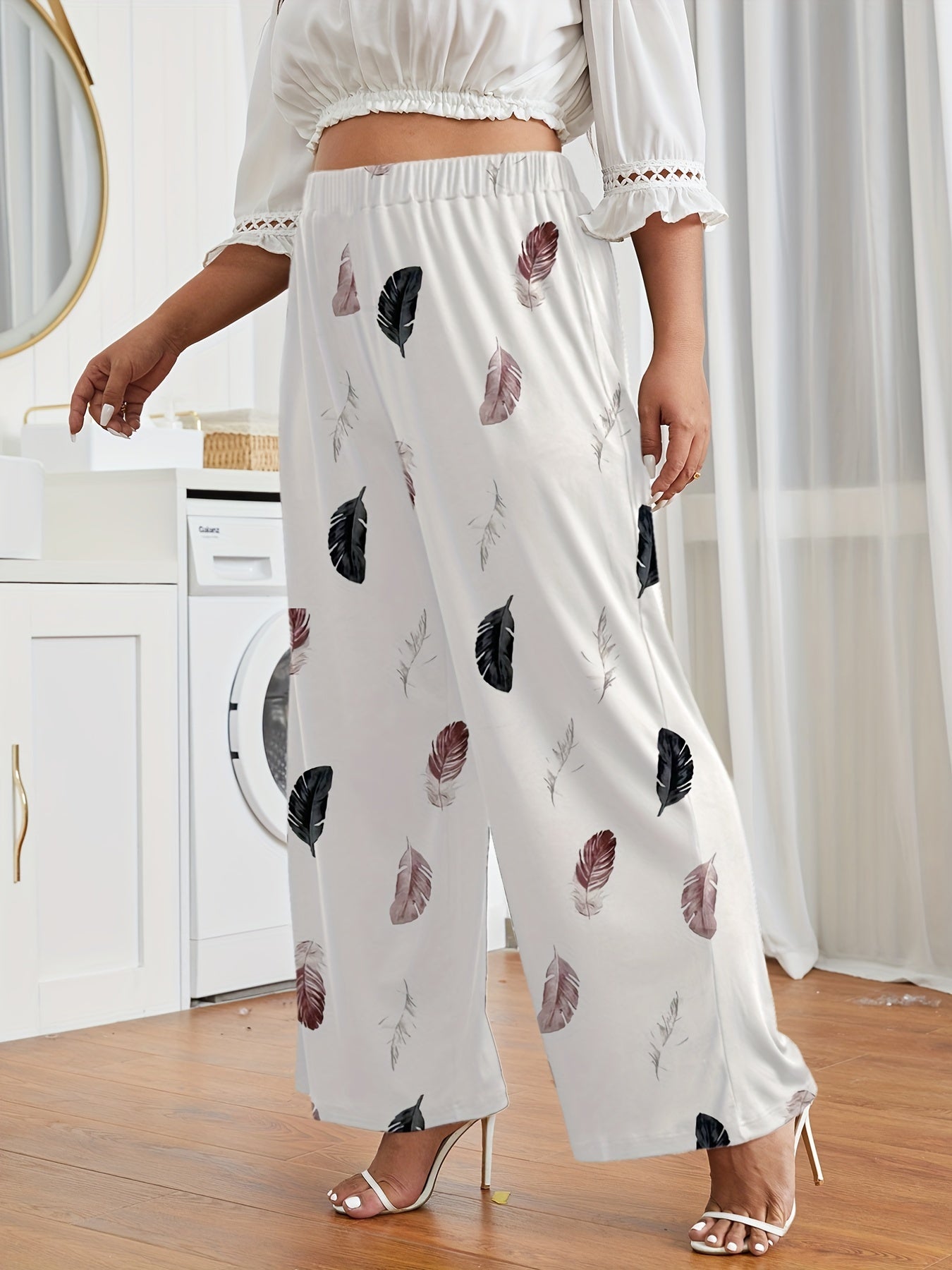Women's Plus Feather Print High Rise Wide Leg Pants
