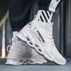 Women's High Impact Breathable Sneakers with Blade Laces