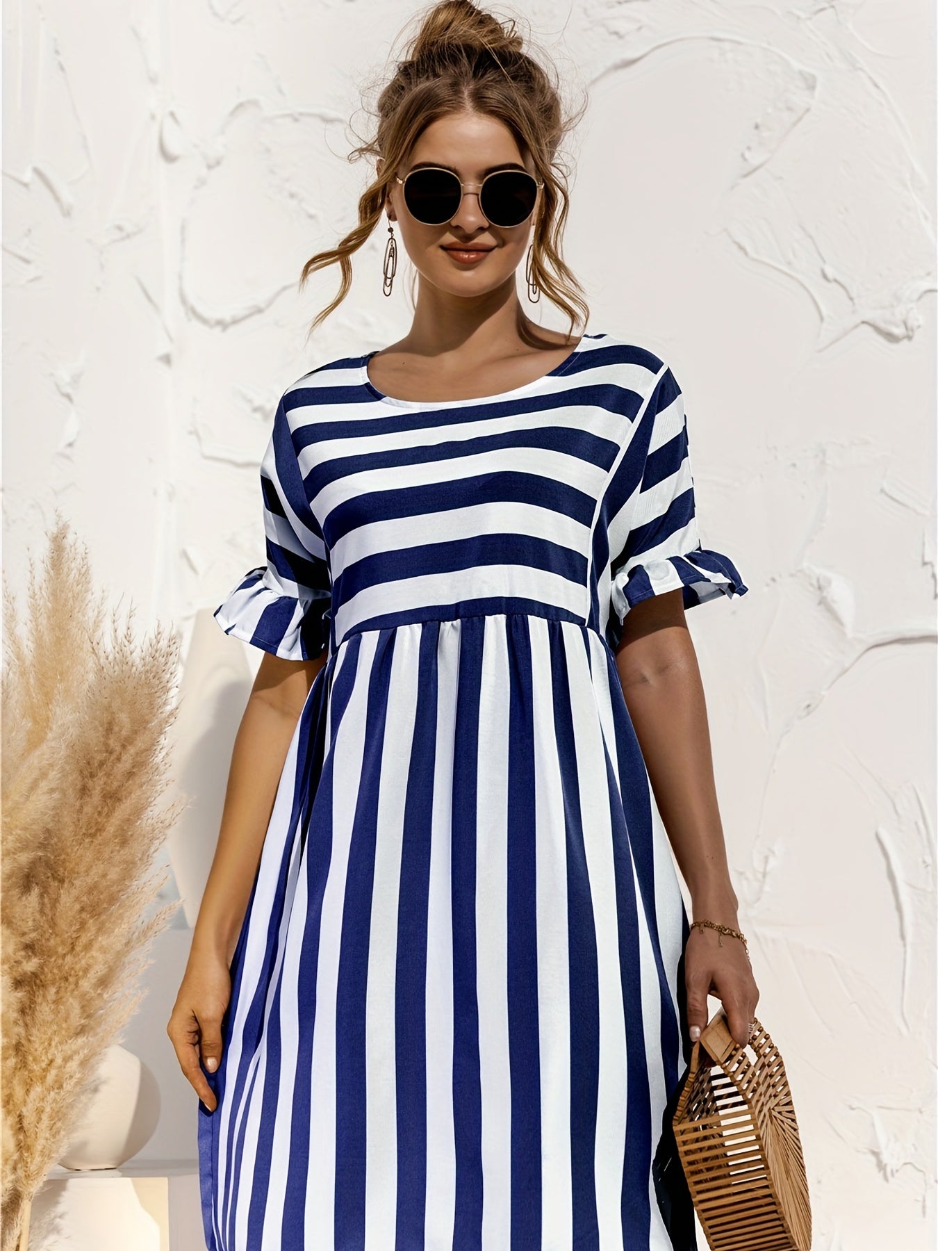 Short Sleeve Beach Dress Crew Neck Vacation Casual Dress