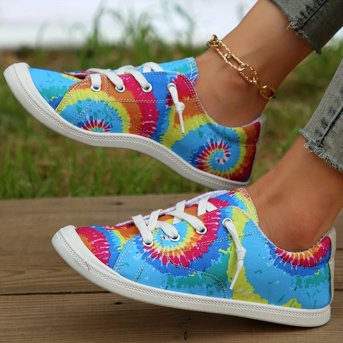 Women's Tie Dye Canvas Sneakers Low Top Flat Shoes