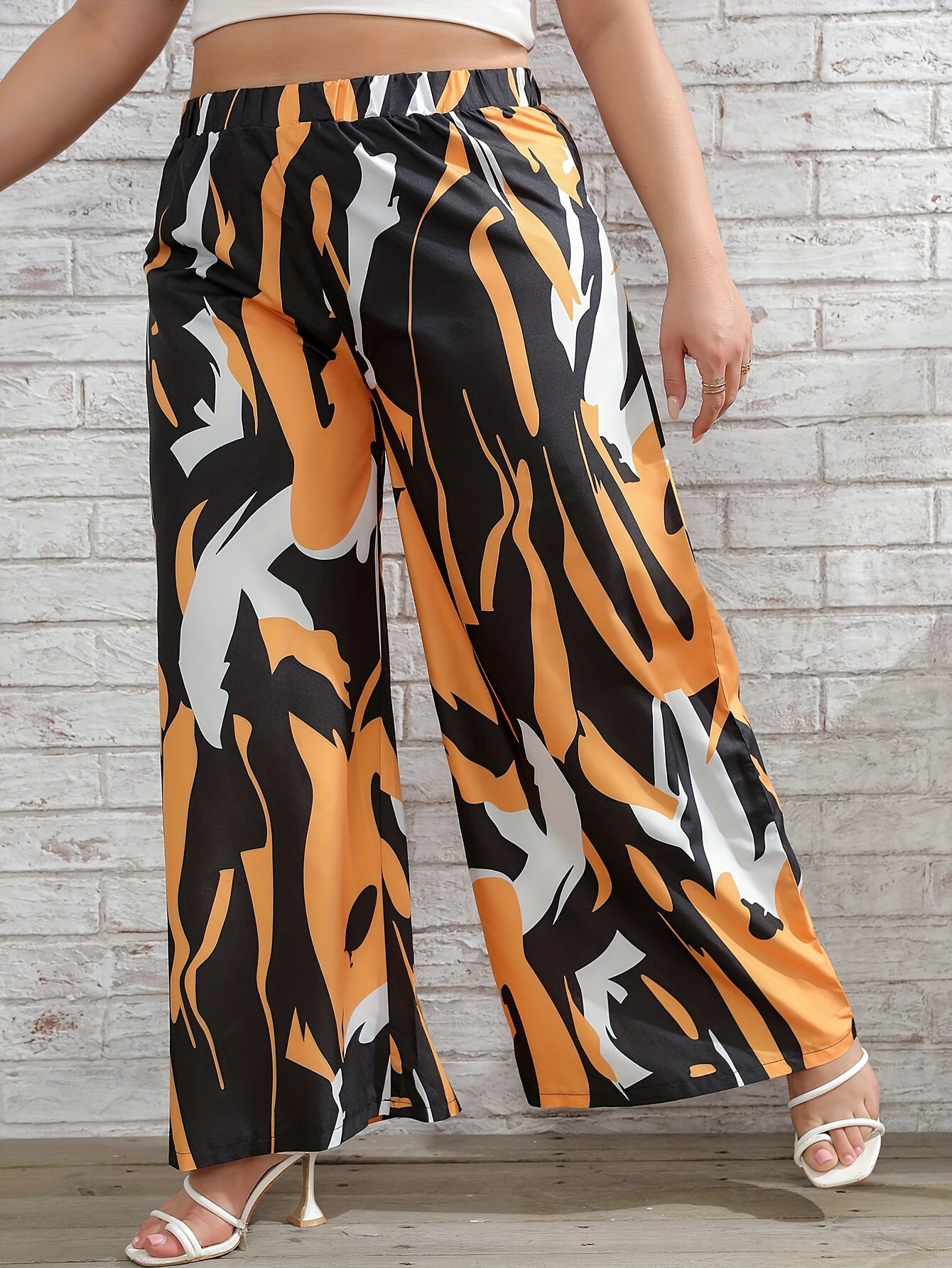  Contrast Print High Rise Wide Leg Pants
