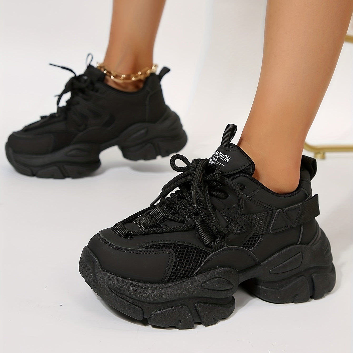 Women's Mesh Breathable Thick Bottom Running Shoes