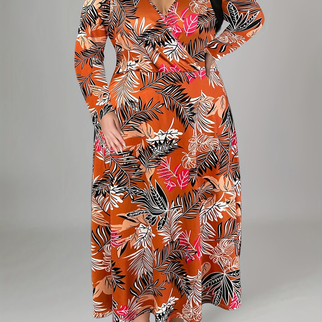 Plus Size Leaf Print Long Sleeve Maxi Dress