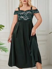 Plus Size Solid Contrast Lace Cold Shoulder Pleated Dress