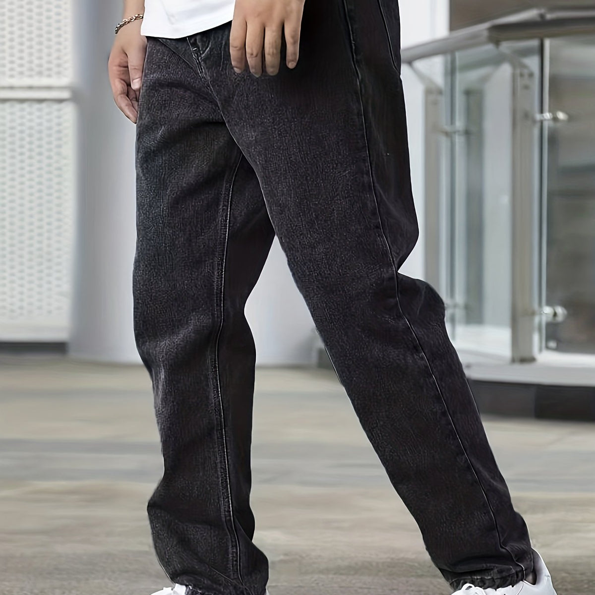 Men's Washed Regular Straight Leg Jeans