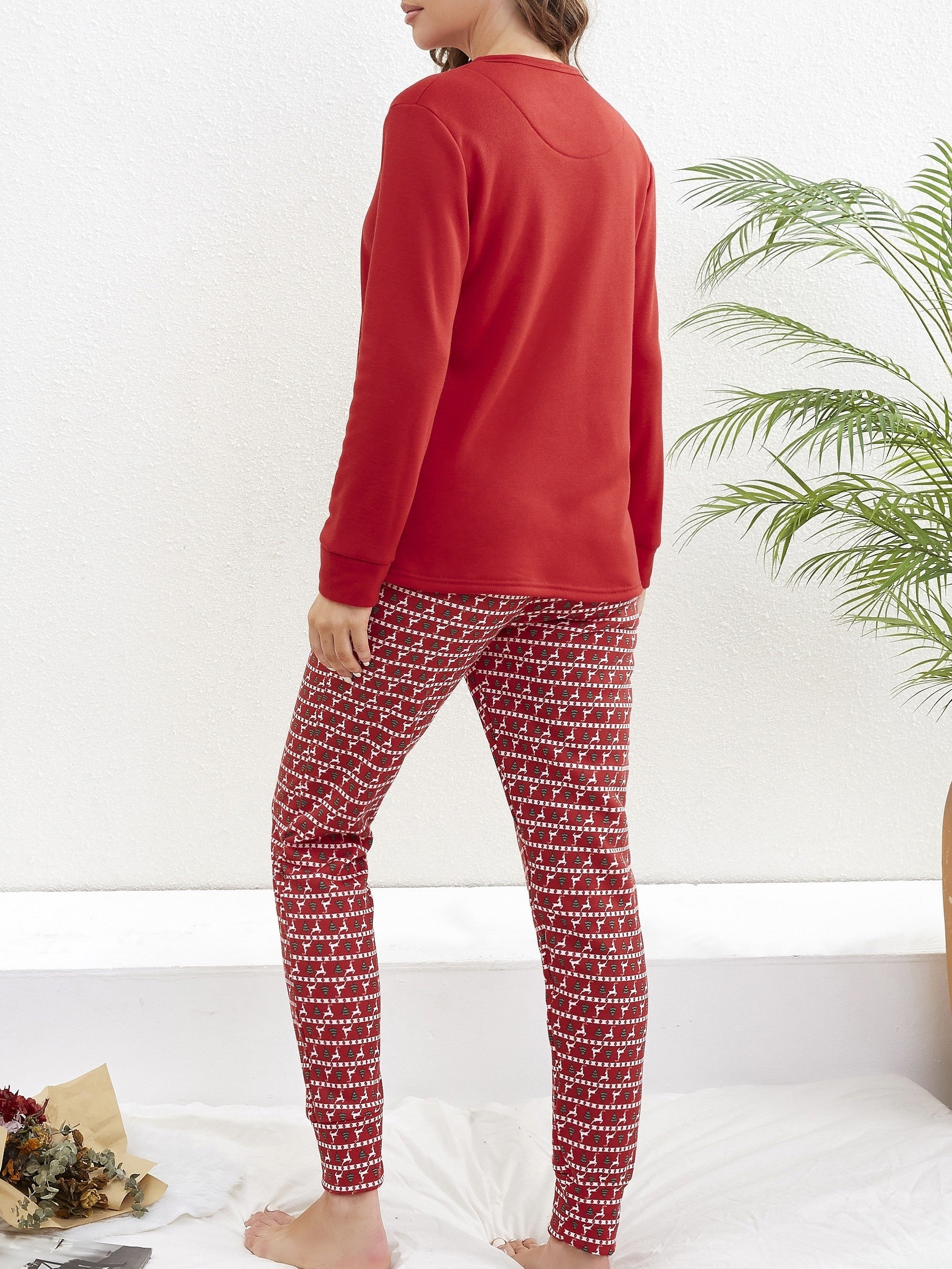 Elk Print Pajama Set Long Sleeve Top & Pants Women's Sleepwear