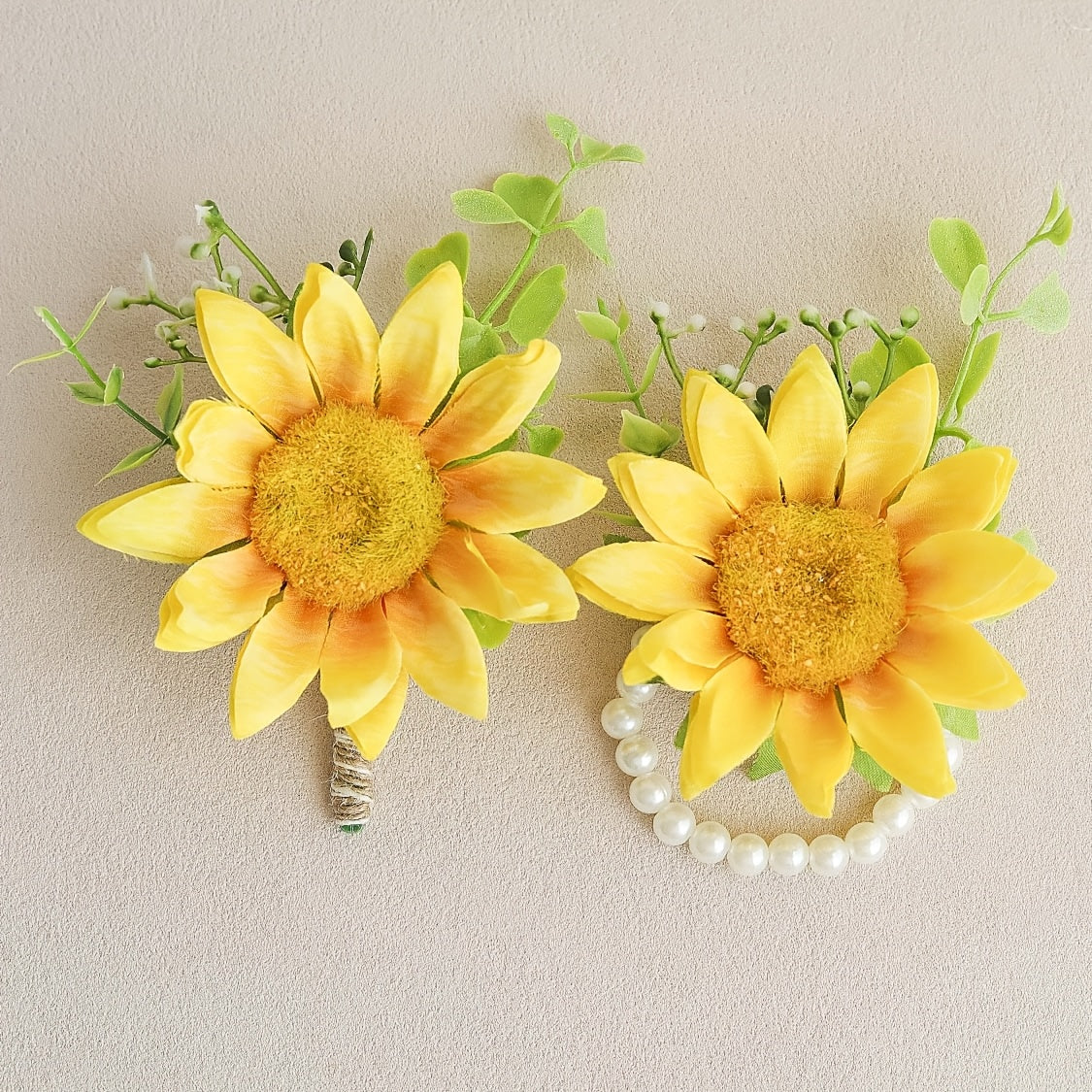 2pcs Sunflower Wrist Corsages Men's Boutonnieres Wedding Dance Party