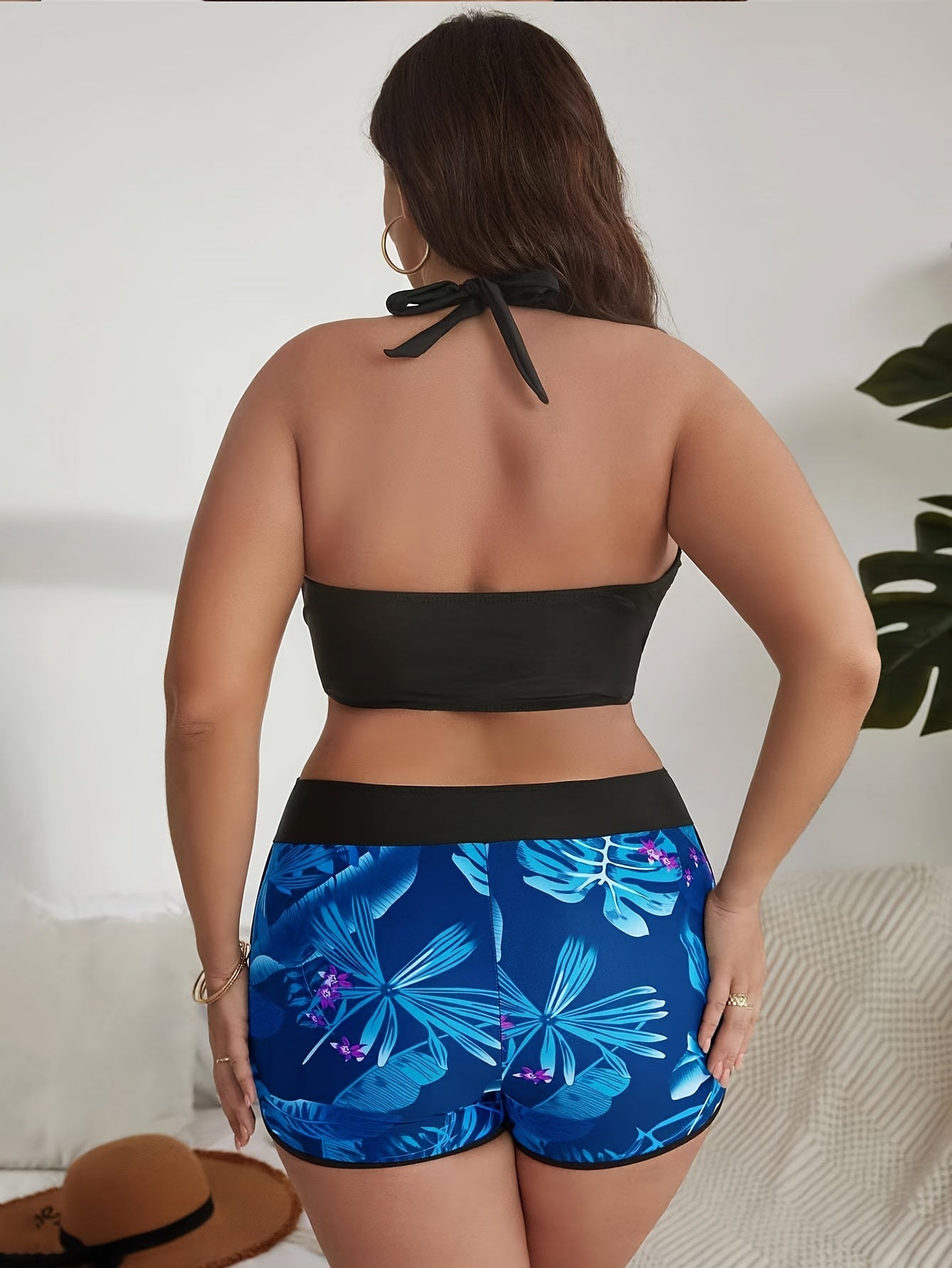 Tropical Print Halter Bra & Shorts Bikini Set