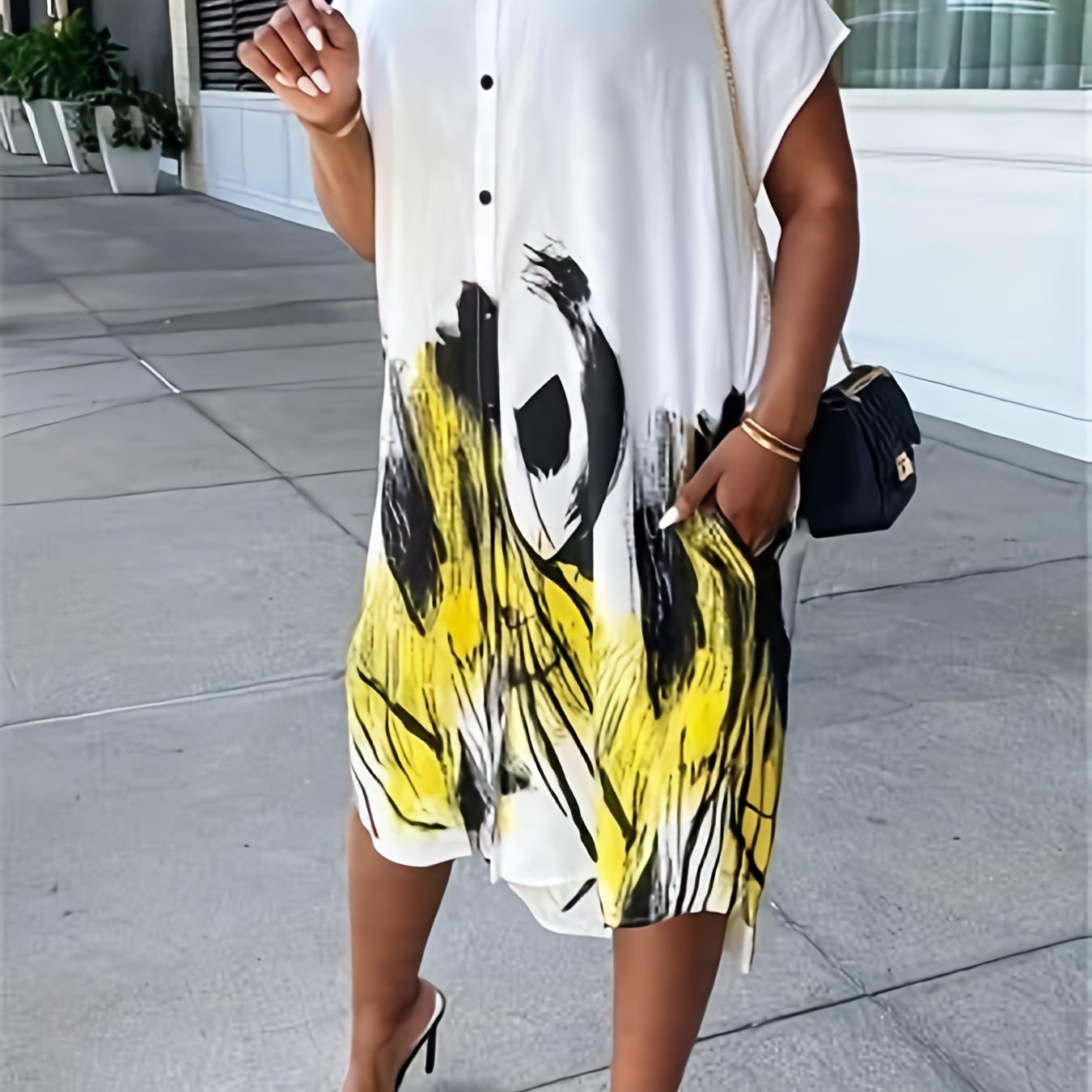  Art Strip Print Half Sleeve V Neck Dress