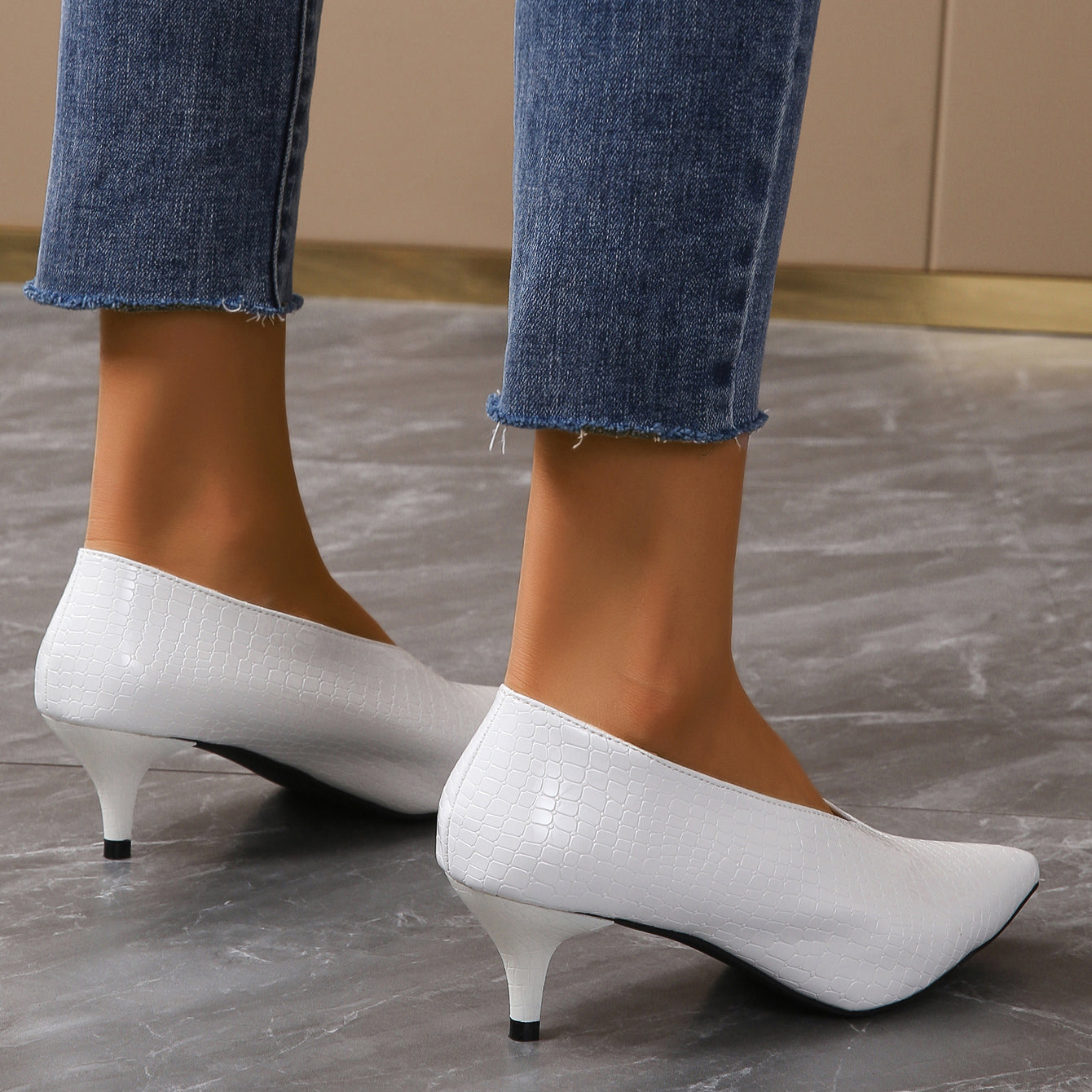 Fashionable Snakeskin Printed Stiletto Heels High Stiletto Shoes