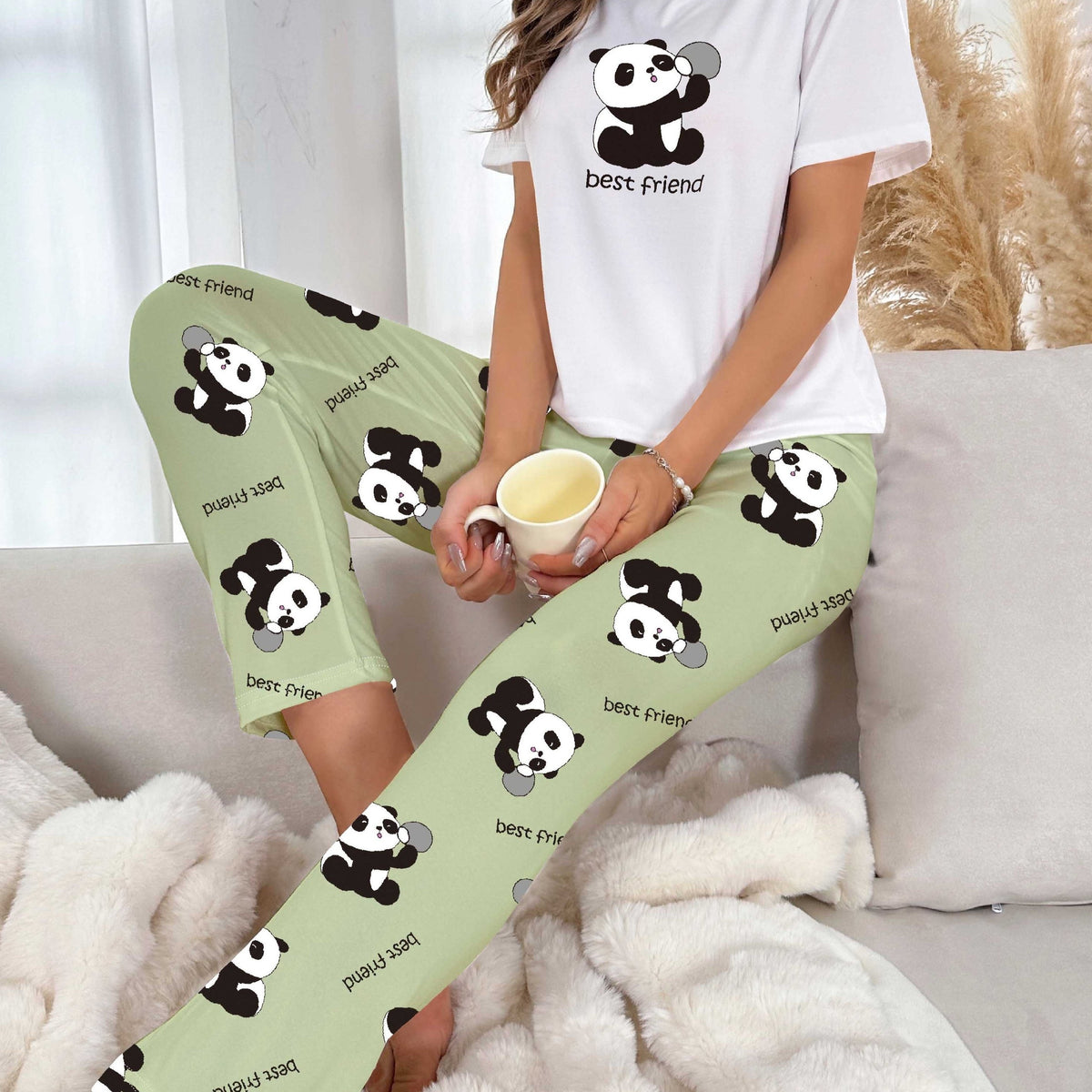 Panda Print Pajama Set Short Sleeve Crew Neck Top & Pants Women's Sleepwear