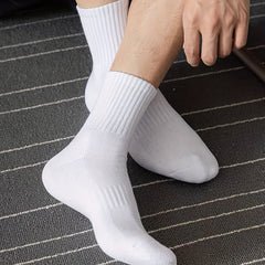 Men's Solid Breathable Sports Crew Socks - Daily Wear