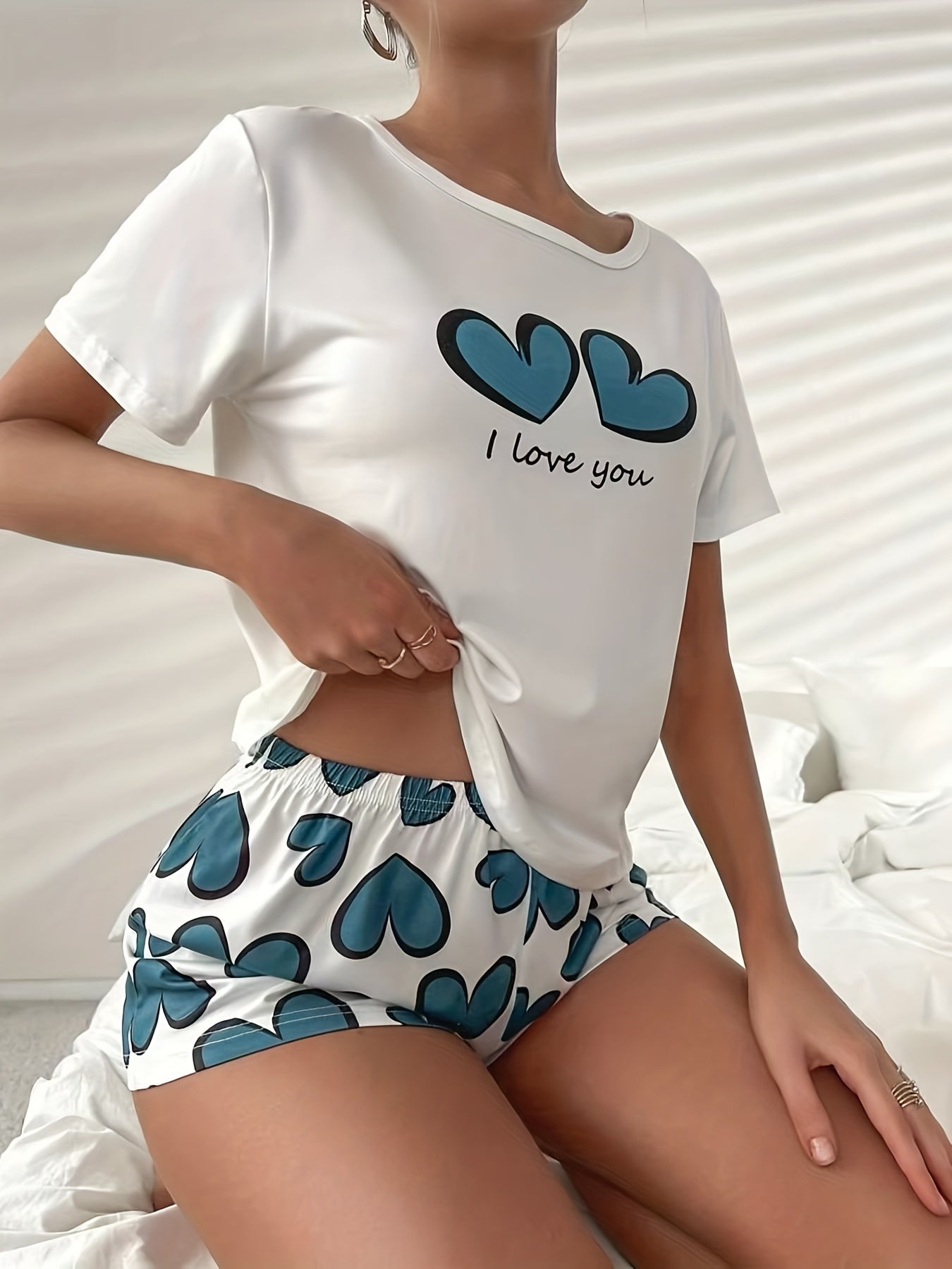 Heart Print Pajama Set Short Sleeve Top & Shorts Women's Sleepwear