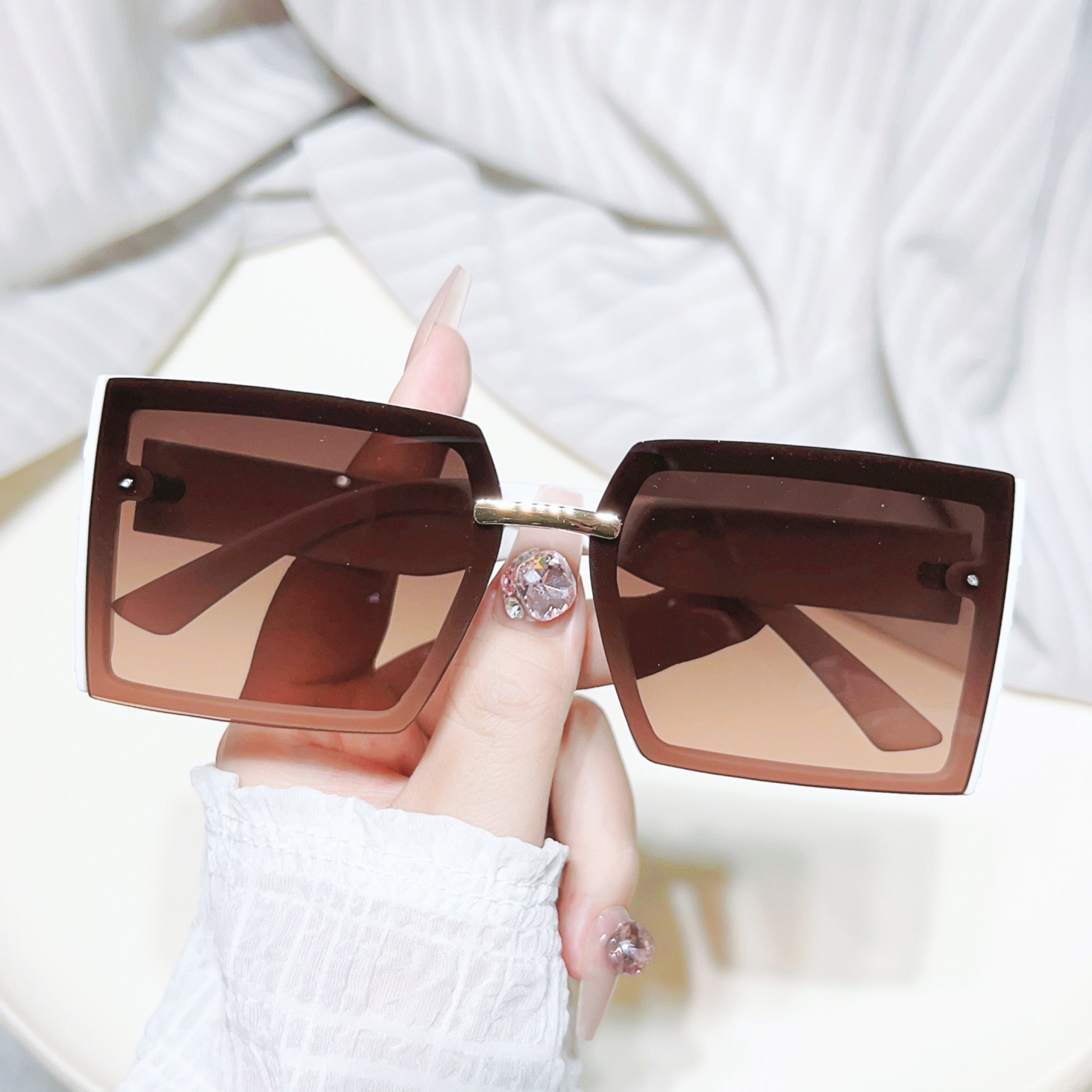 Large Square Sunglasses Rivet Gradient UV400 Sun Shades for Driving