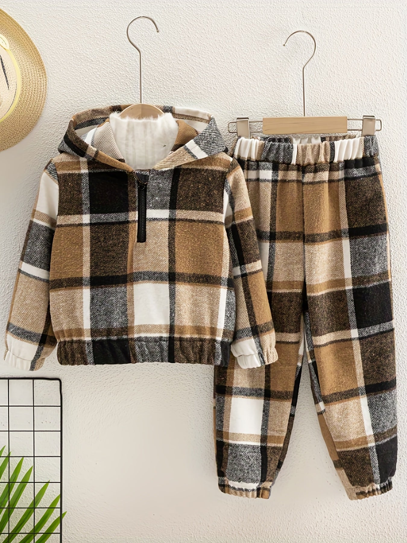 2pcs Little Boy Casual Hooded Sweatshirt & Trousers Set
