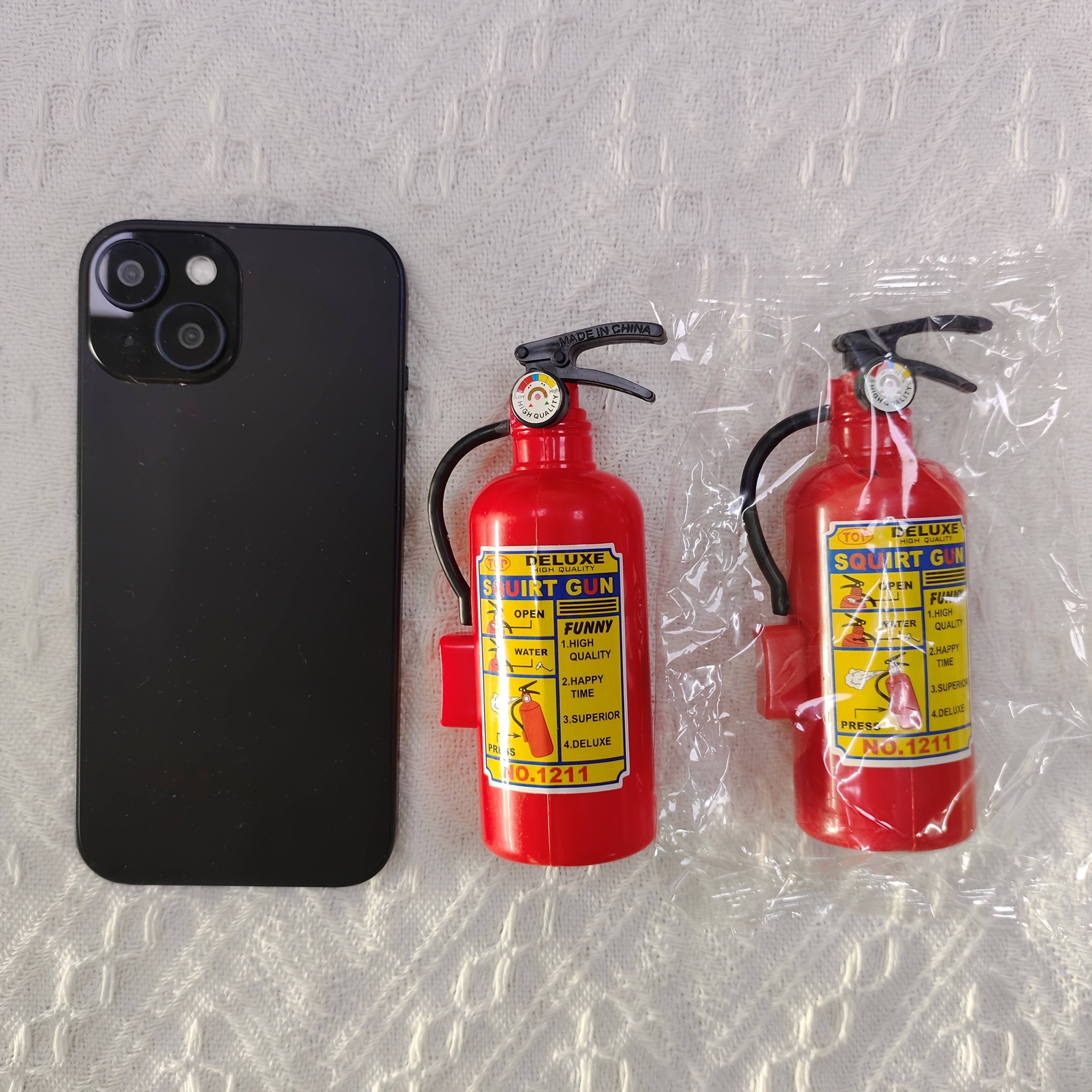 4pcs Mini Fire Extinguisher Water Toys
