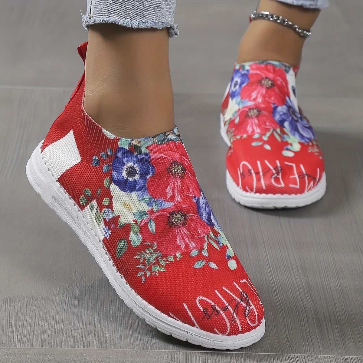 Women's Floral Slip On Low Round Toe Shoes Lightweight Outdoor Shoes