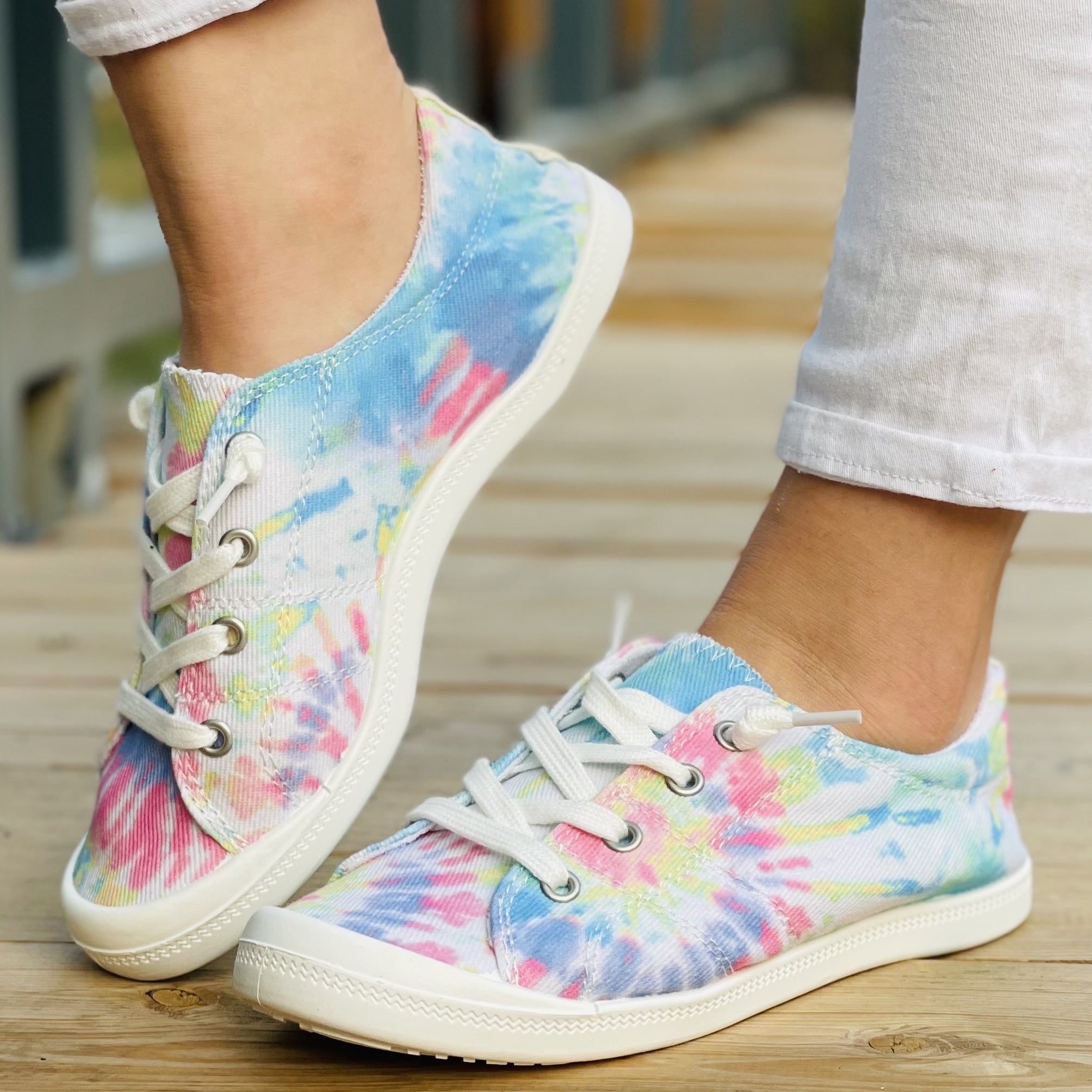 Women's Tie Dye Flat Shoes Casual Lace Up Canvas Lightweight Walking Sneakers