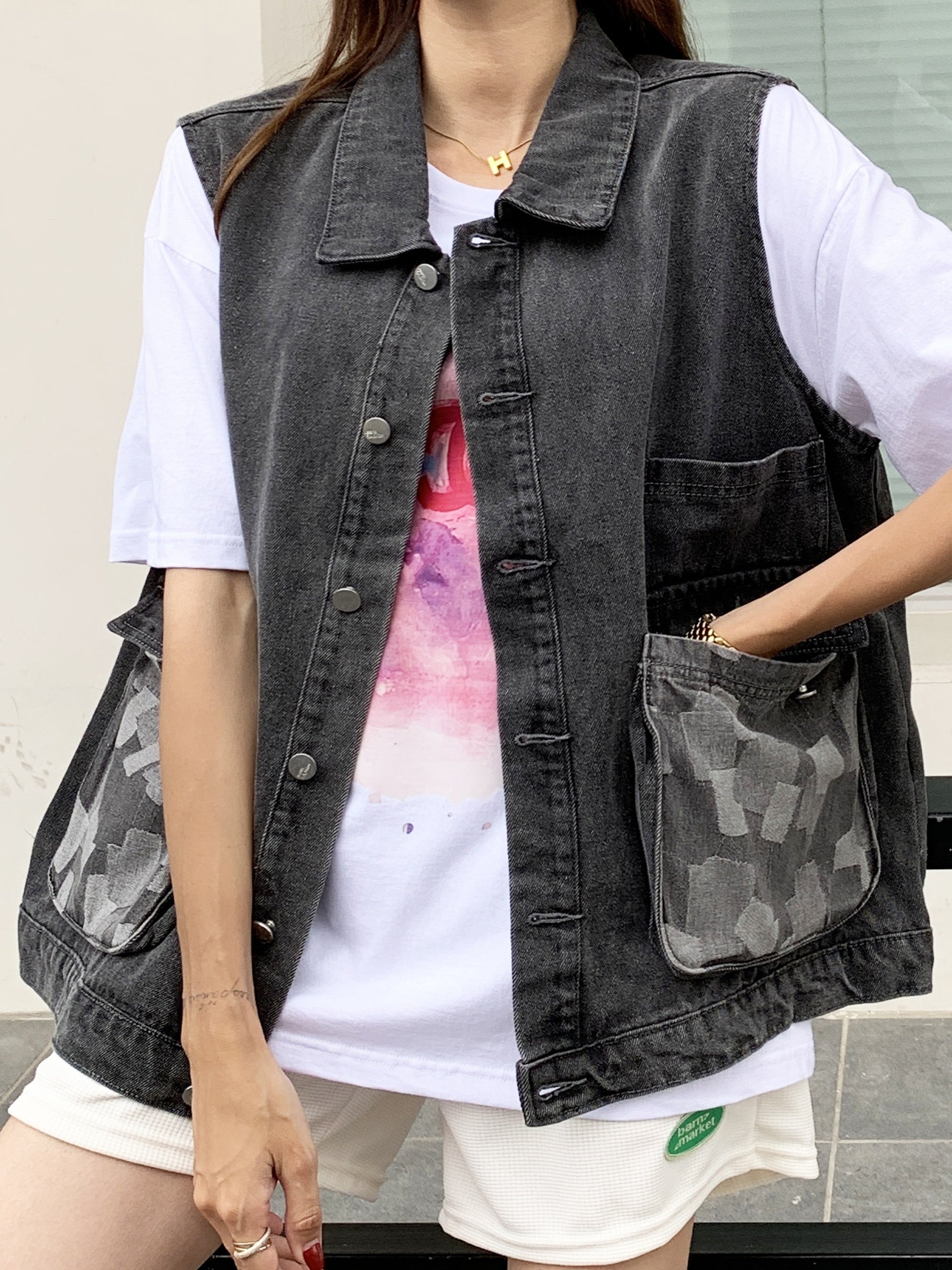  Colorblock Button-Up Denim Jacket