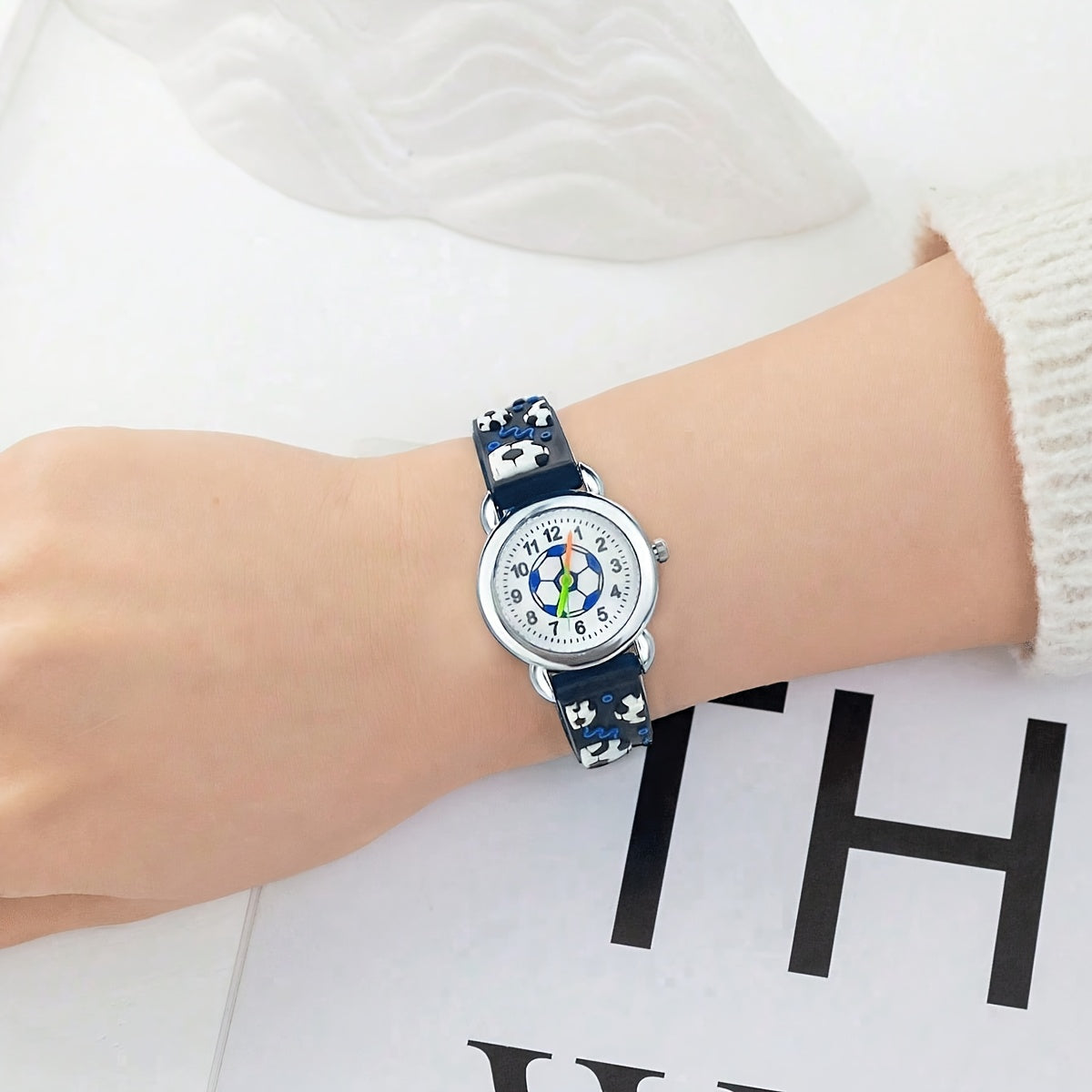 2pcs Football Pattern Quartz Watch