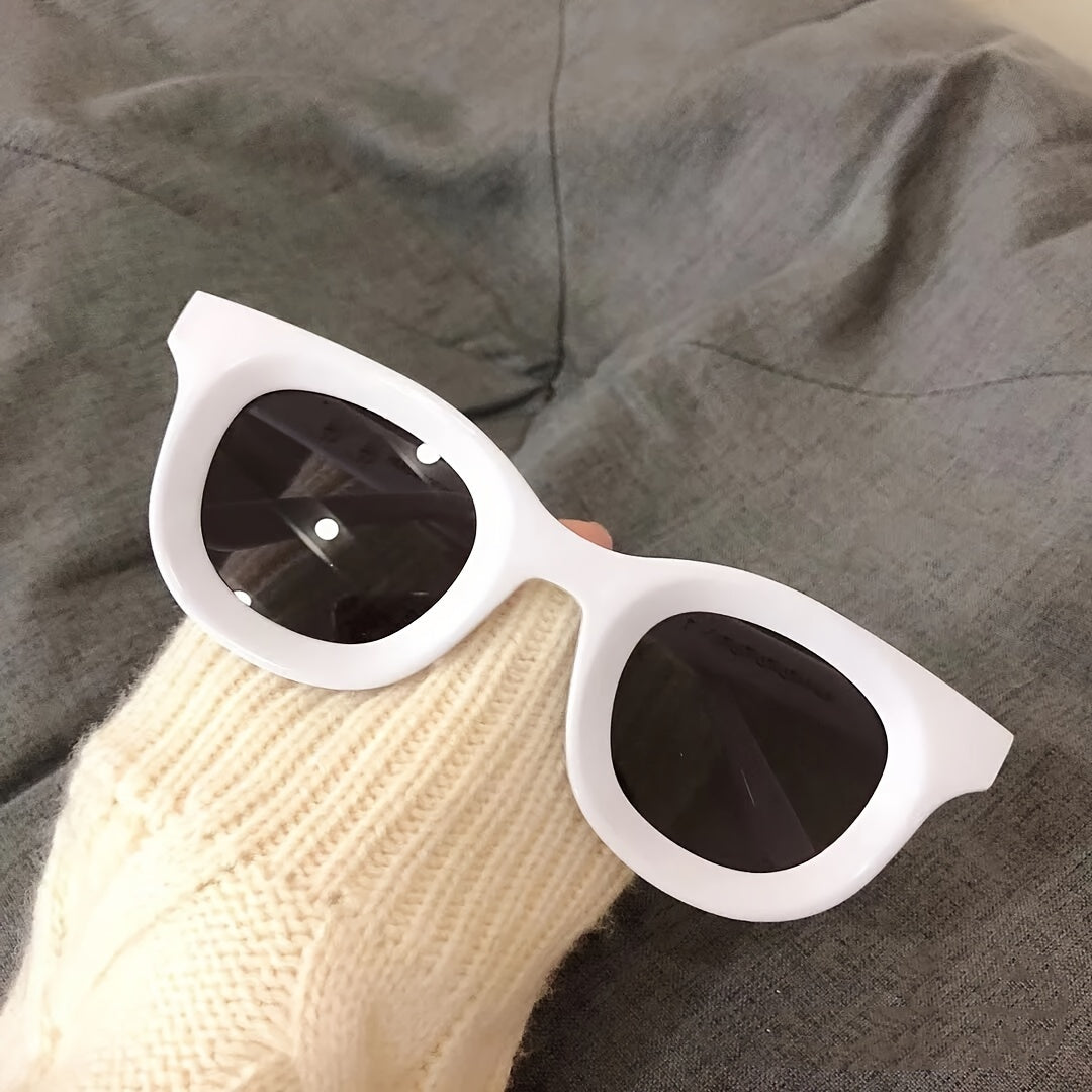 Vintage Oversized Oval Sunglasses Women Sun Protection Tinted Lenses