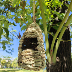 Handwoven Straw Bird Nest for Garden Decoration