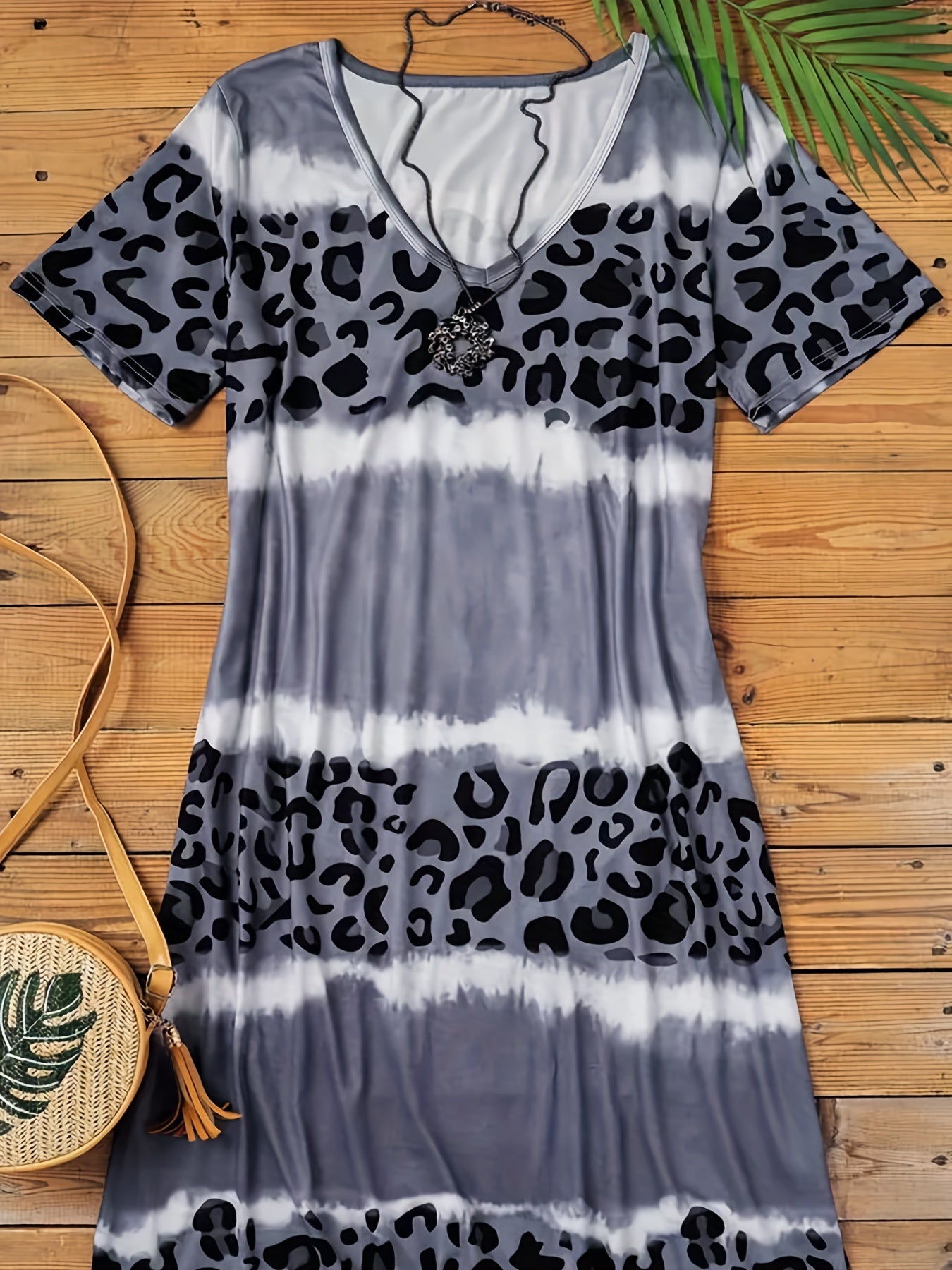  Colorblock Leopard Print V Neck Dress