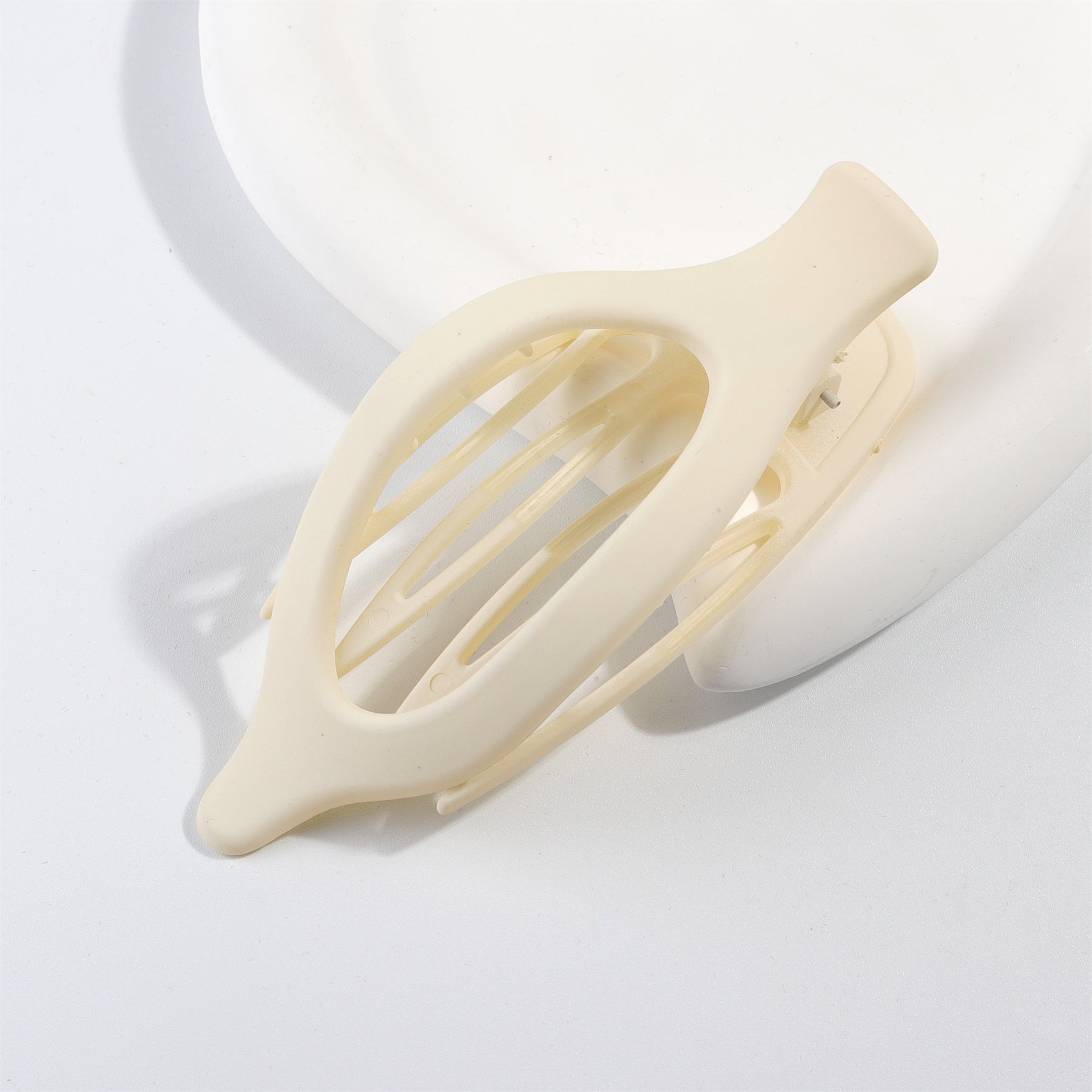 Medium Hair Claw Clips Flat Hair Sectioning Accessories for Women