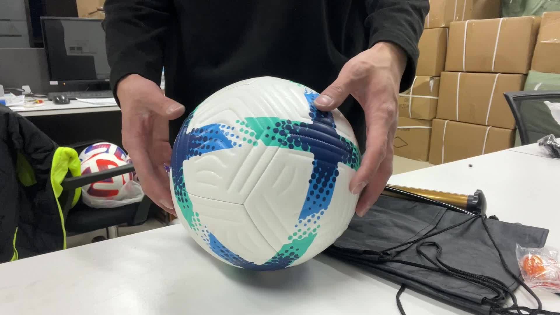 Classic No 5 PU Soccer Ball With Pump Standard Size 5 Football
