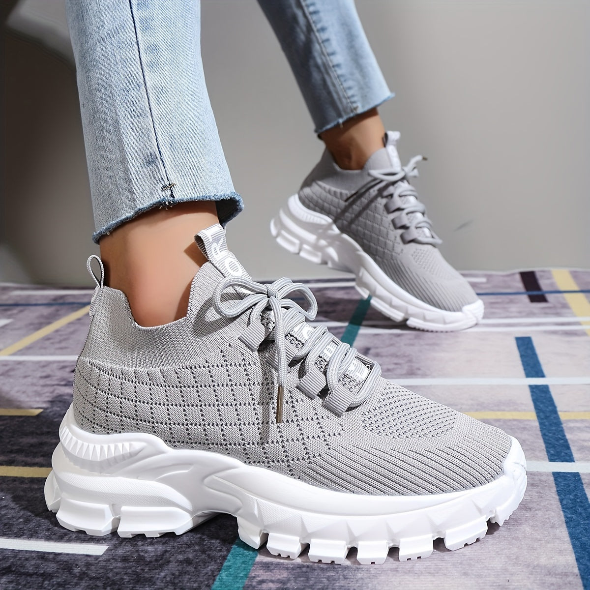 Mesh Breathable Chunky Sports Shoes Lightweight Running Shoes Women's Footwear