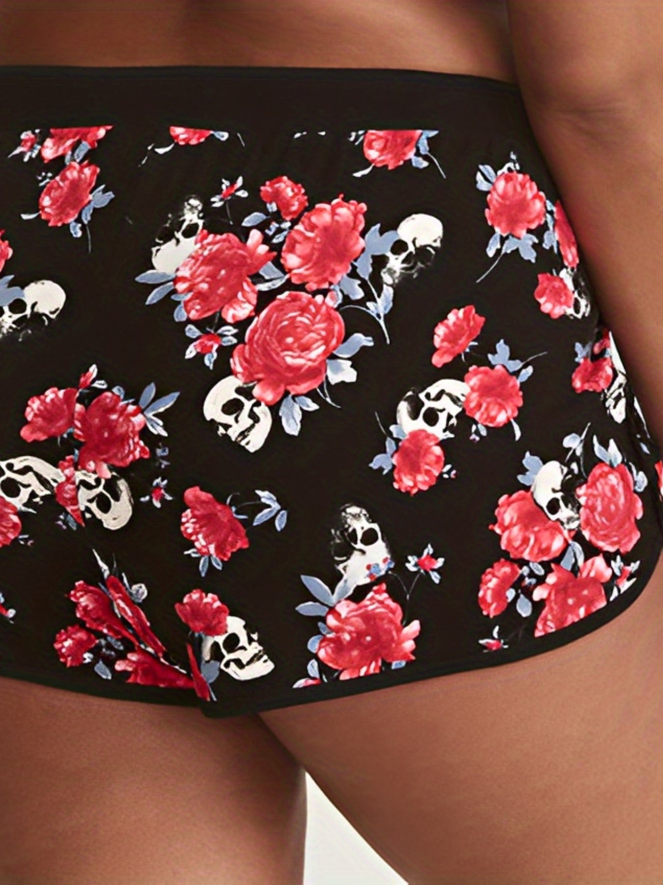  Rose & Skull Bra & Shorts Swimsuit Set
