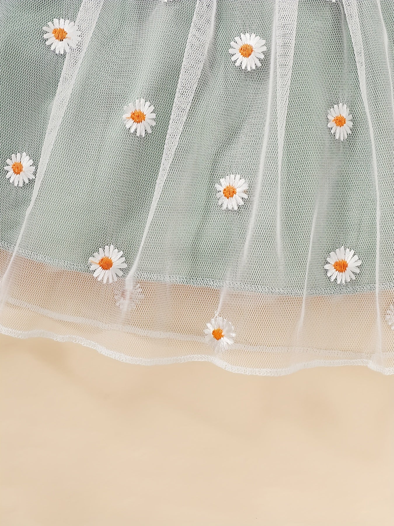 2pcs Toddler Girls Ruffle Crop Top & Floral Mesh Skirt Set