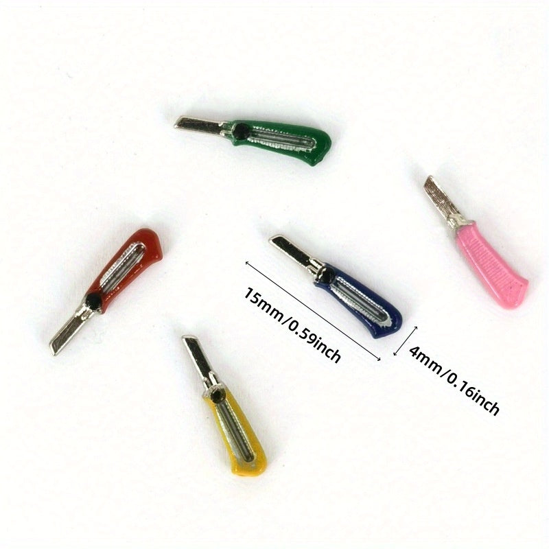 2pcs Dollhouse School Supplies Mini Cutting Utility Doll Accessories