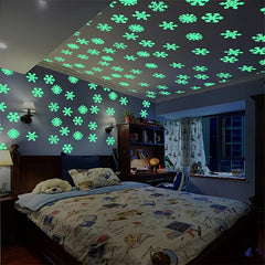 50pcs Glow in the Dark Snowflakes for Home Decor