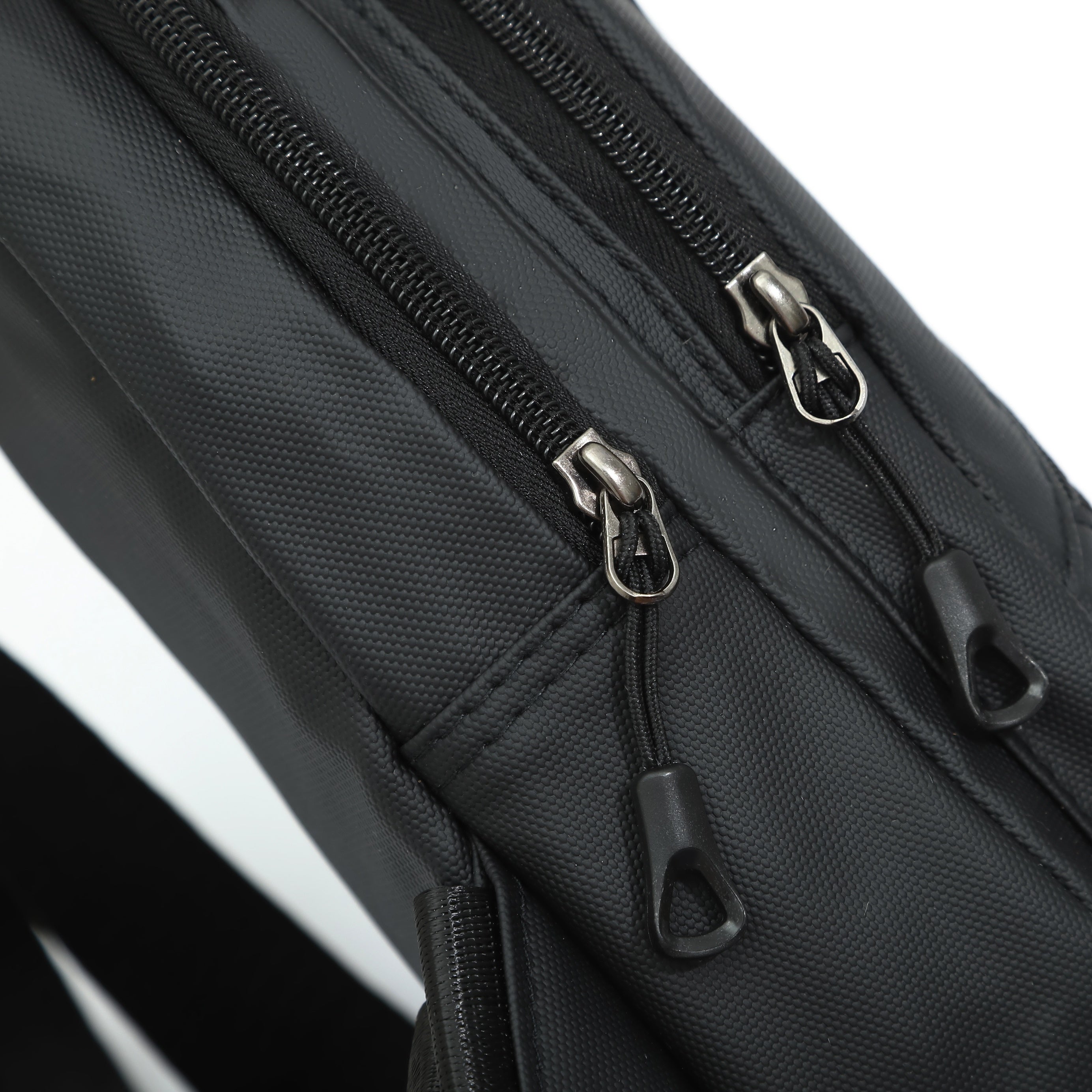 Men's Crossbody Bag Multifunctional Shoulder Bag With Earphone Hole