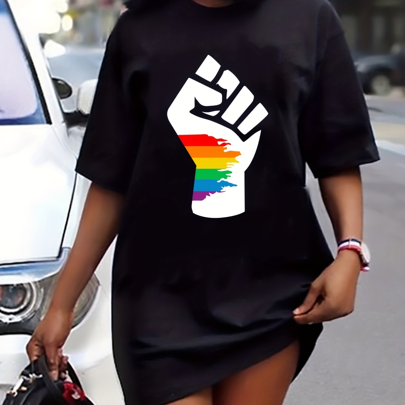  Women's Gesture Print Tee Dress