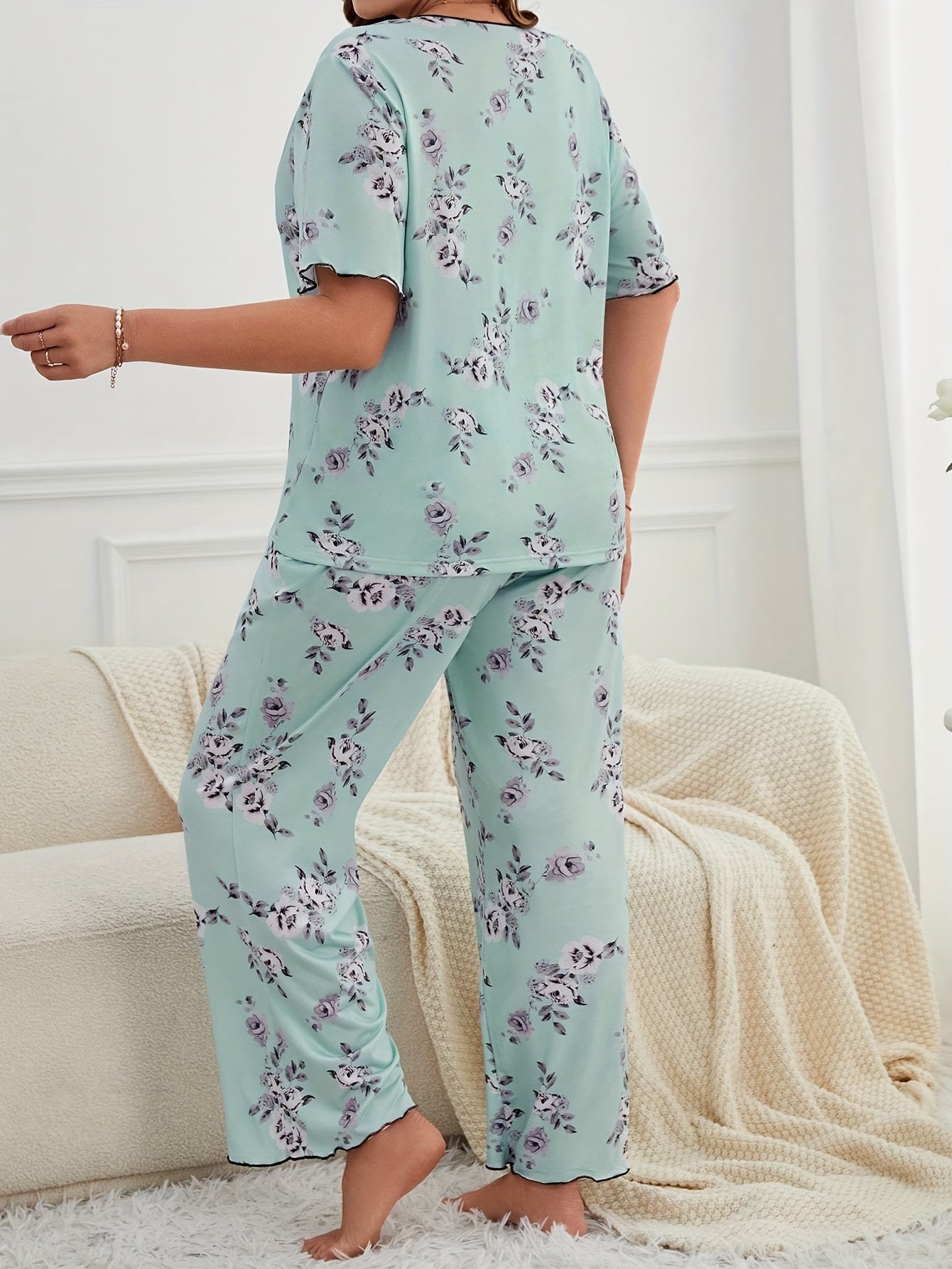  Pajamas Set Floral Print Contrast Trim Round Neck Tee & Pants