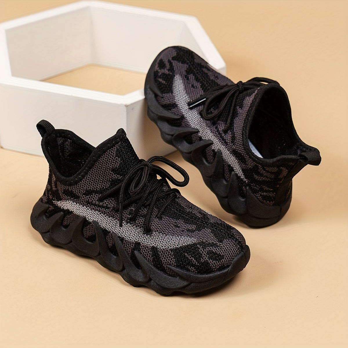 Boys' Breathable Woven Sneakers Lightweight Anti Slip Lace Up Shoes