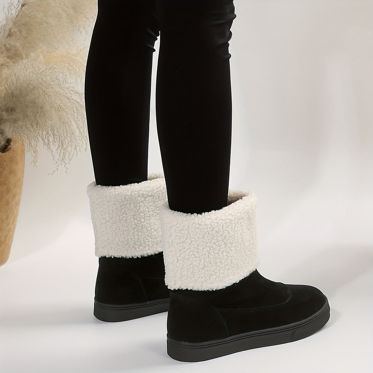 Women's Snow Boots Faux Fur Lined Slip On Outdoor Shoes