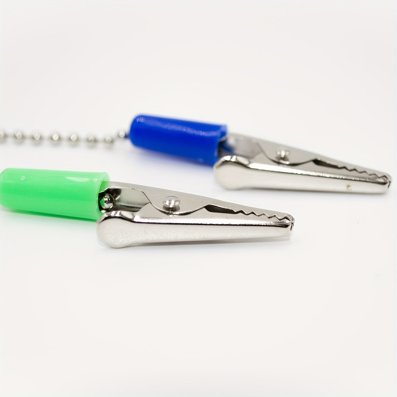 Dental Napkin Clip Holder Flexible Metal Ball Dental Bib Chain