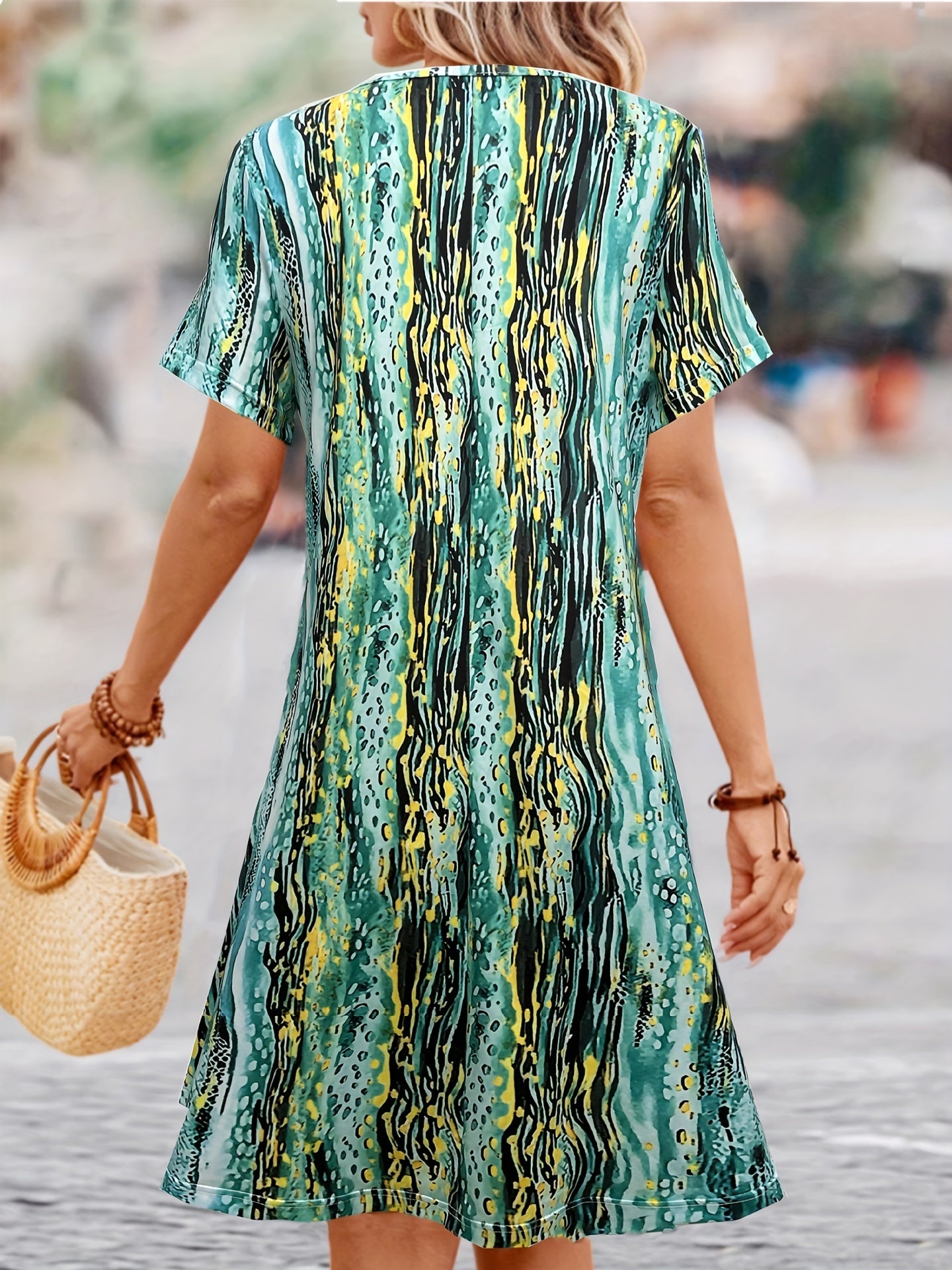  Striped Short Sleeve Round Neck Dress