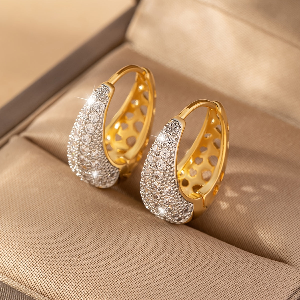 Hollow Earrings 14K Plated Zircon Sparkling Ladies Earrings