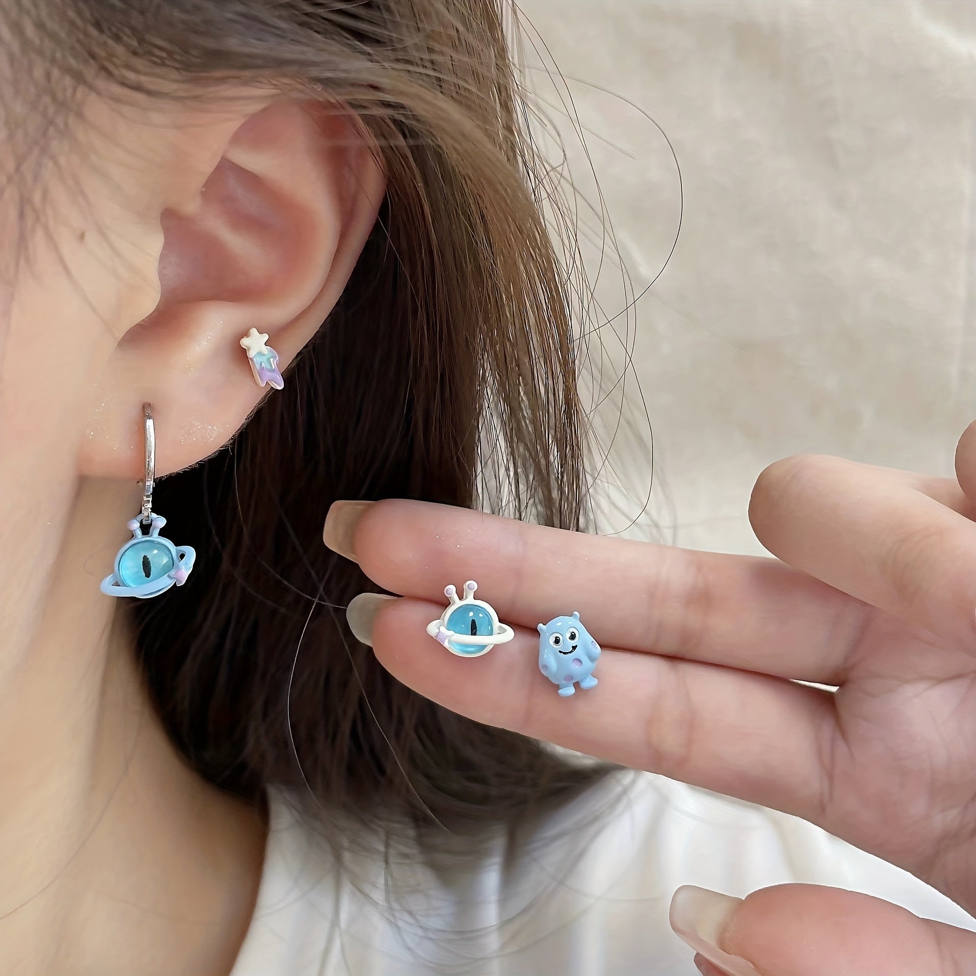 Childlike Girl Heart Asymmetrical Cat Eye Stone Earrings