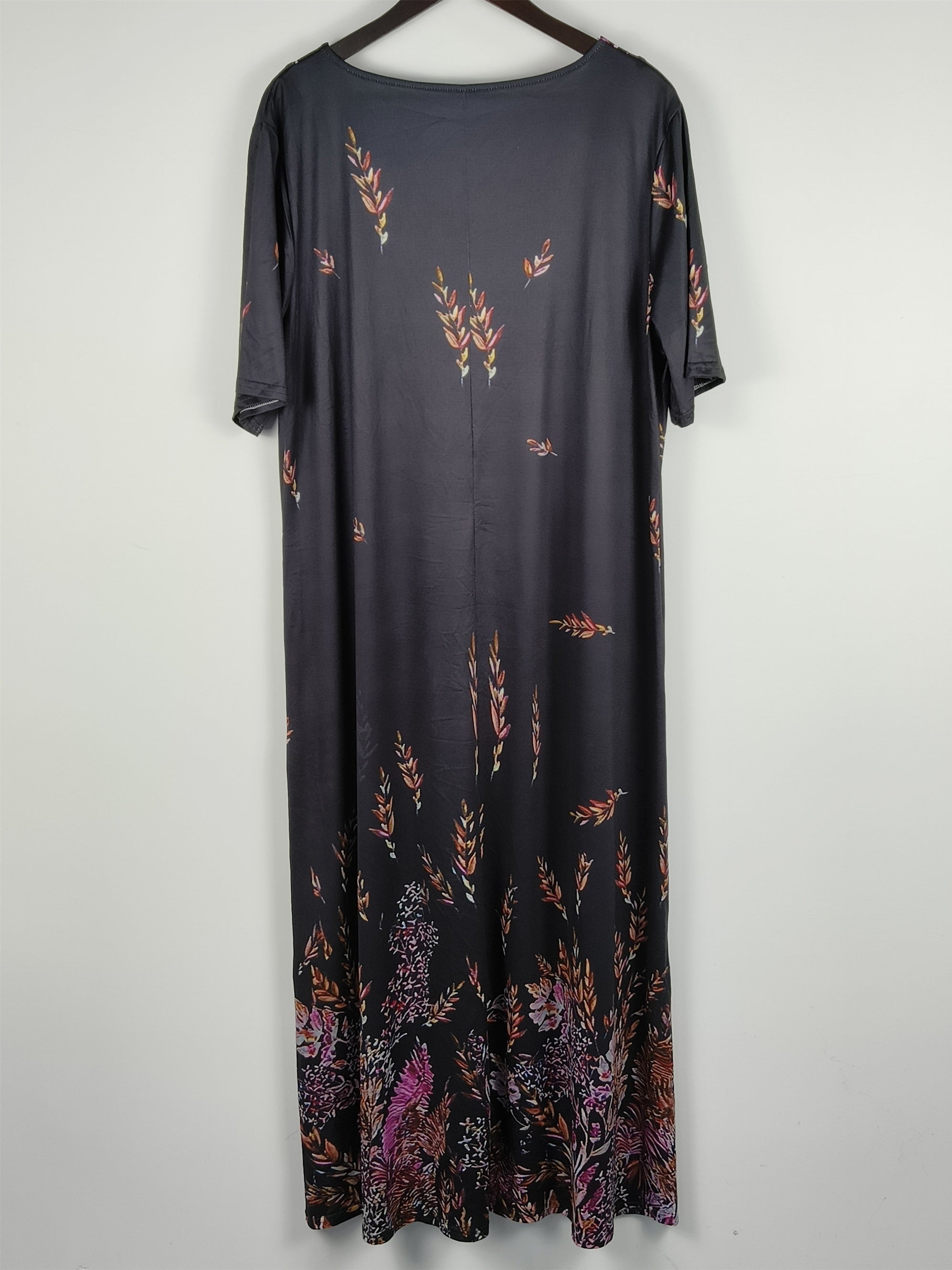 Women's Plus Floral Print V-Neck Maxi Dress