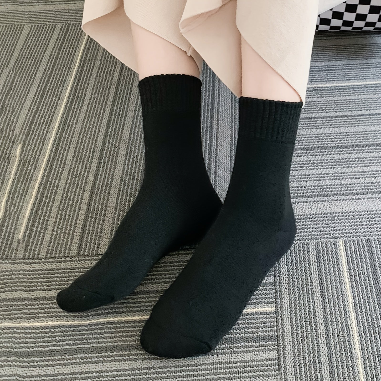 Solid Ribbed Thermal Crew Socks for Fall Winter